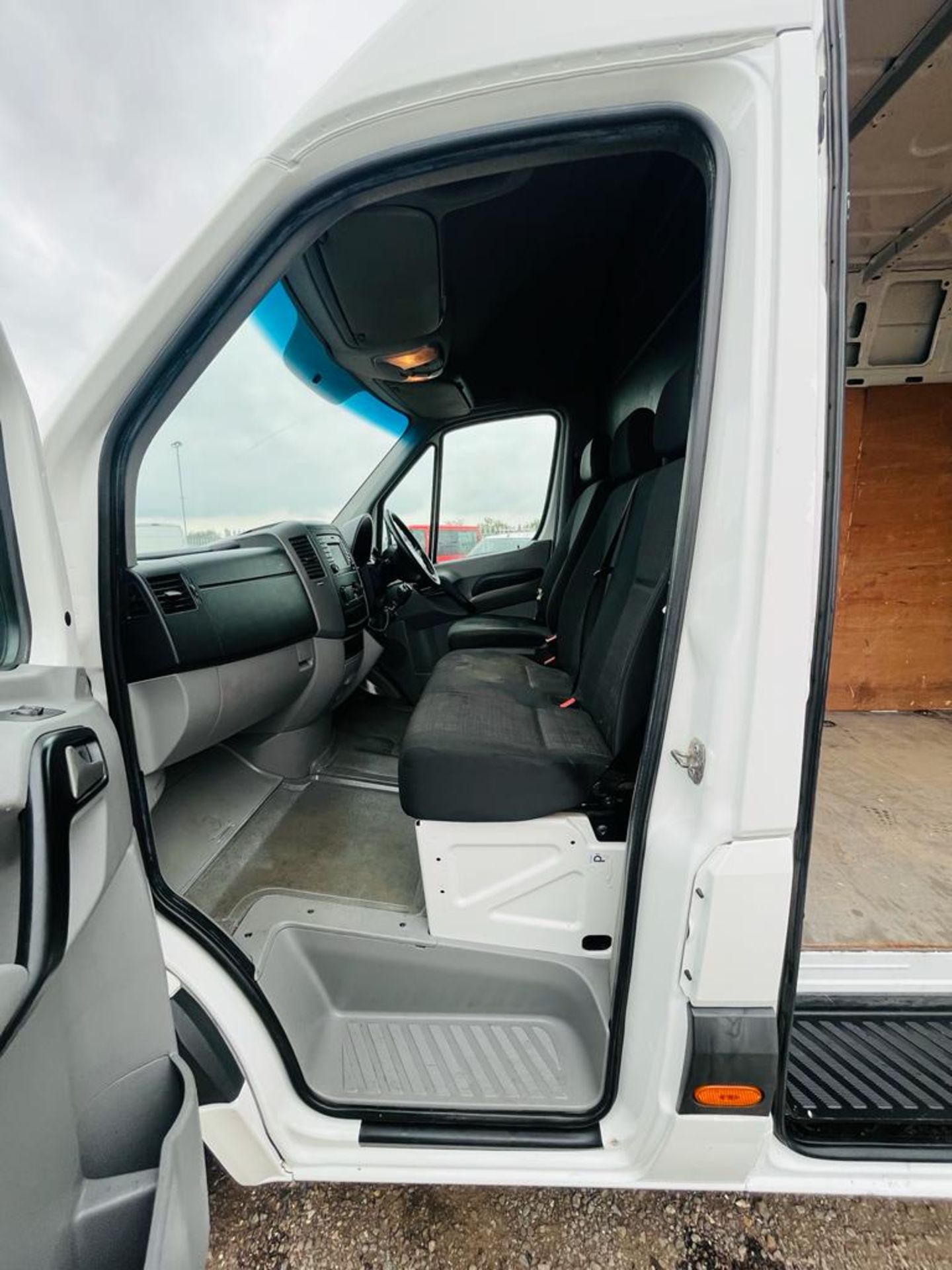 ** ON SALE ** Volkswagen Crafter 2.0 TDI Bluemotion L3 H3 Startline 2017 '17 Reg' Panel Van - Image 21 of 24