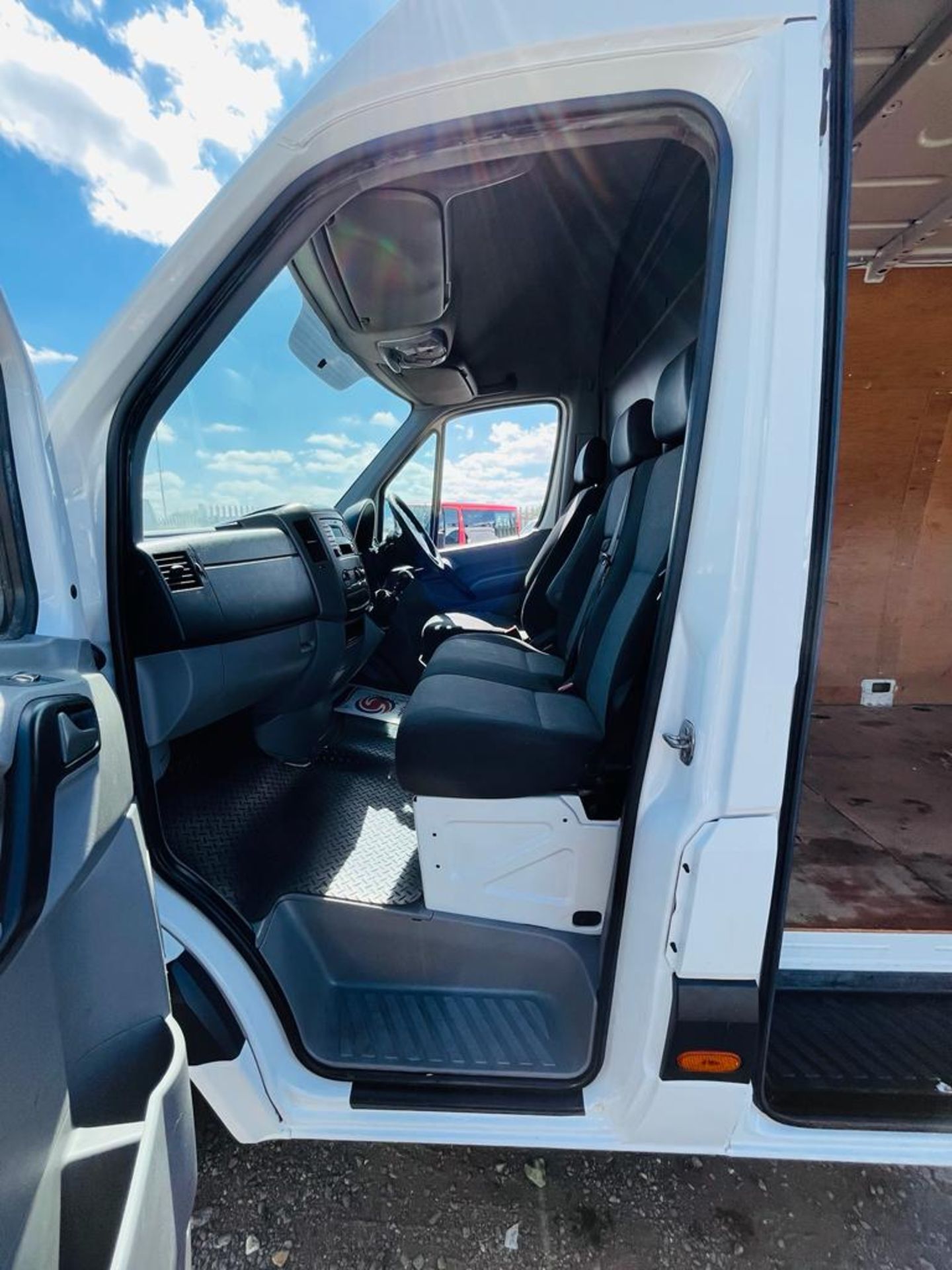 ** ON SALE ** Volkswagen Crafter 2.0 TDI Bluemotion L3 H3 Startline 2016 '66 Reg' Panel Van - Image 21 of 25