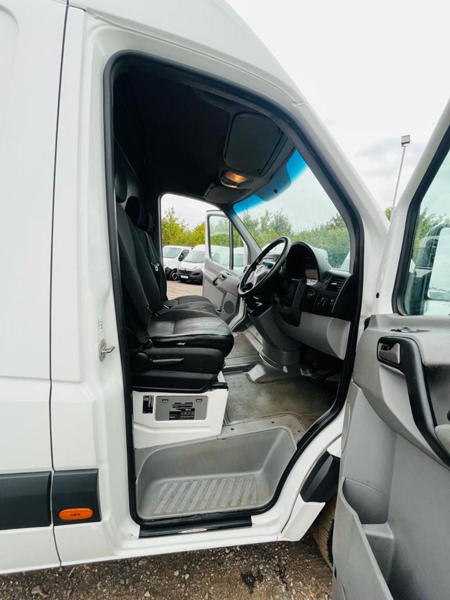 ** ON SALE ** Volkswagen Crafter 2.0 TDI Bluemotion L3 H3 Startline 2017 '17 Reg' Panel Van - Image 14 of 24