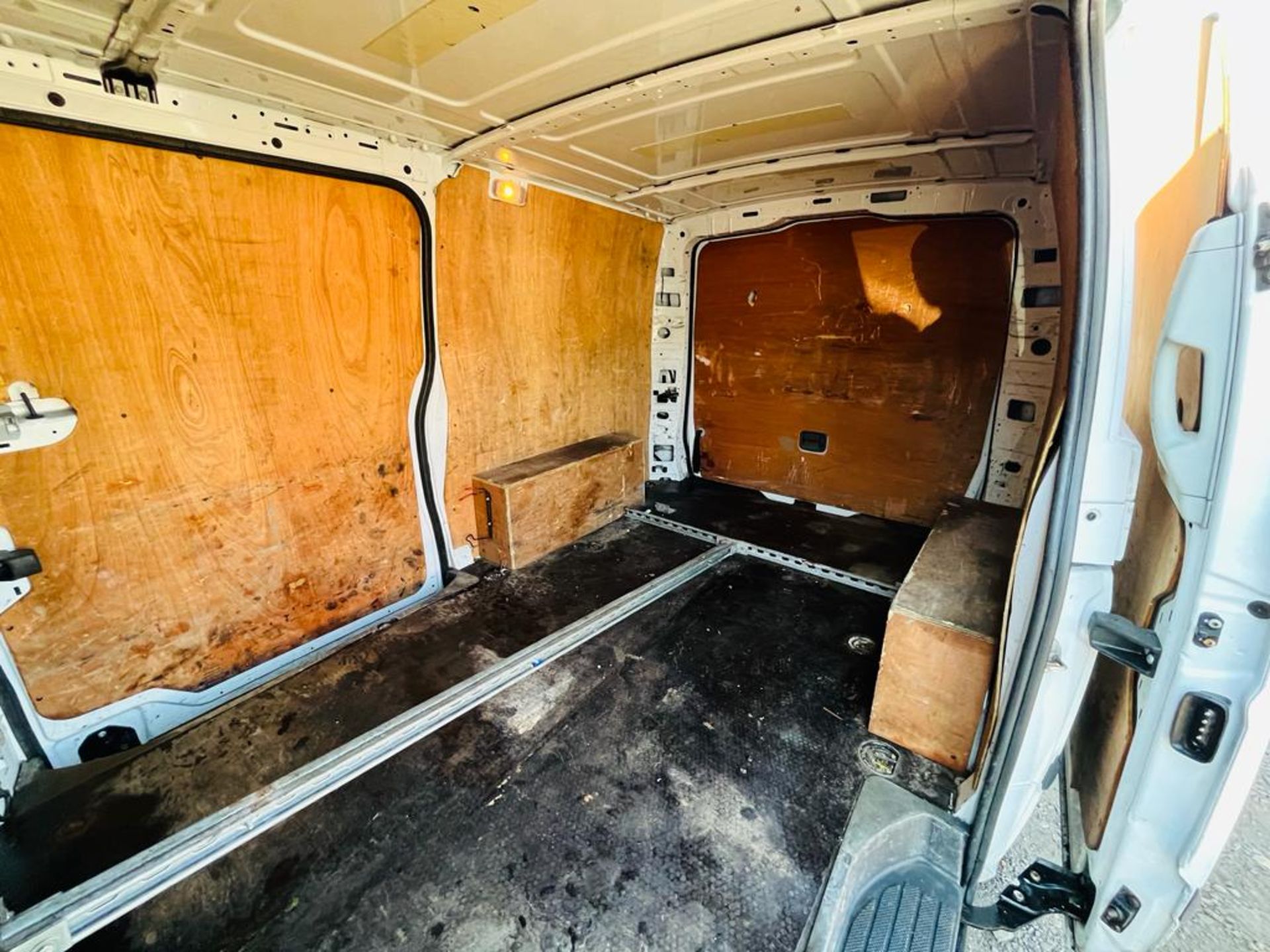 ** ON SALE ** Mercedes Benz Vito 113 2.1 CDI 2014 '63 Reg' - Panel Van - Short Wheel Base - Image 7 of 26