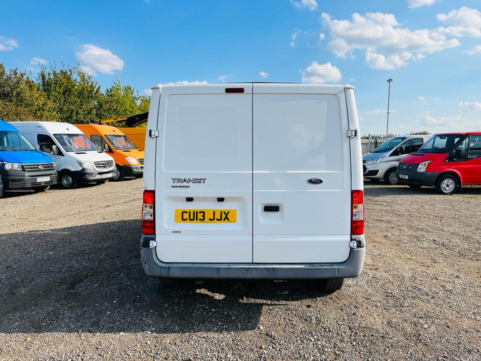 ** ON SALE ** Ford Transit 2.2 TDCI 125 T330 4WD 2013 '13 Reg' ** RARE ** Panel Van - Image 9 of 27