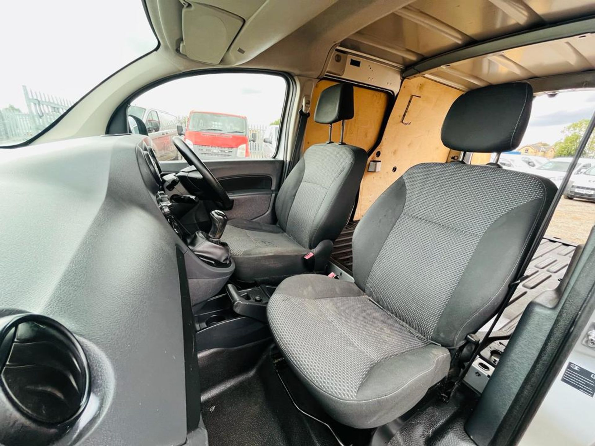 ** ON SALE ** Mercedes Benz Citan 1.5 CDI 109 Extra Long 2014 '14 Reg' - Panel Van - No Vat - Image 26 of 27