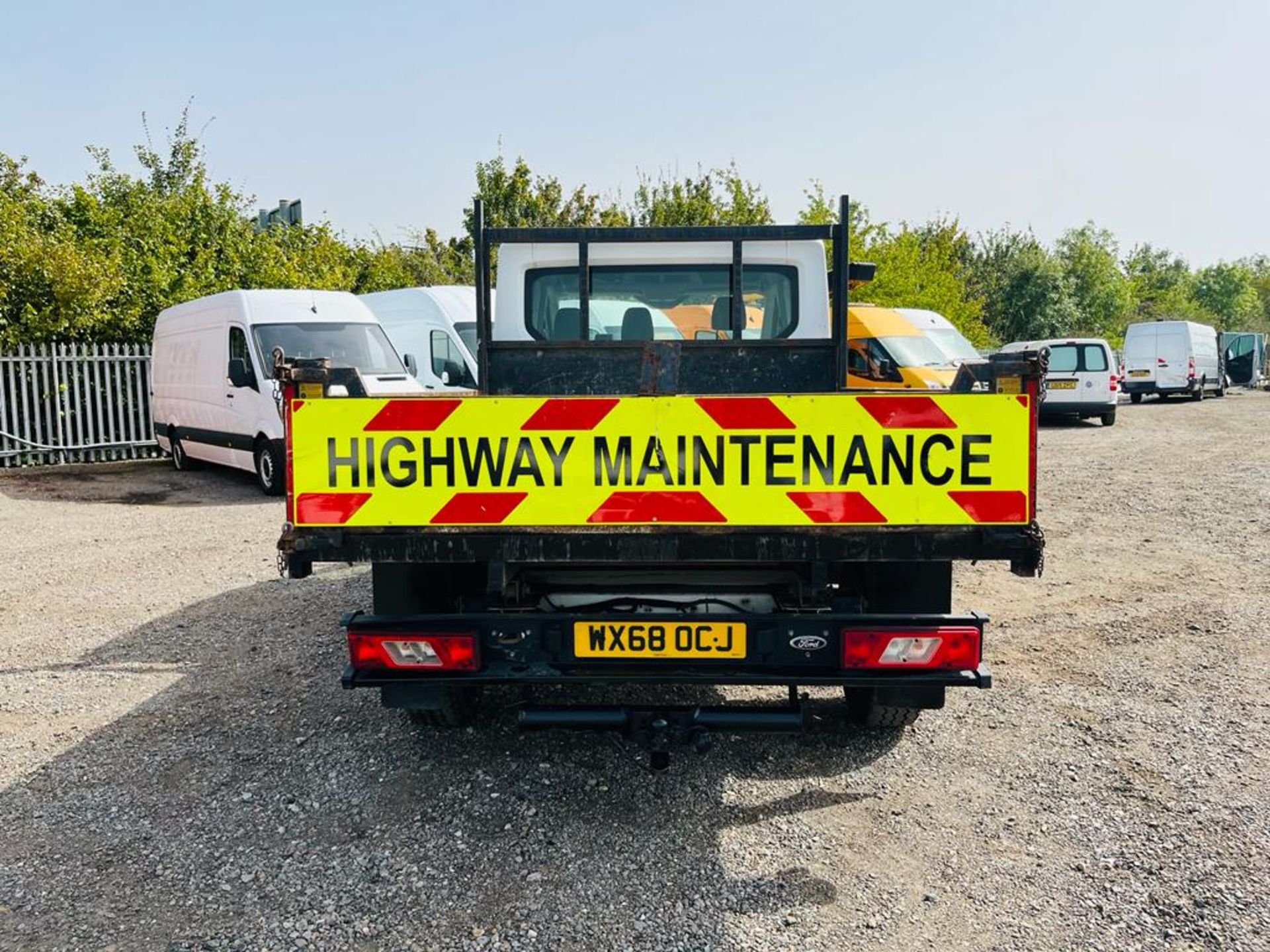 ** ON SALE **Ford Transit Chassis Cab 350 RWD 2.0 TDCI 130 2018 '68 Reg' - Tow Bar - Long Wheel Base - Image 11 of 35