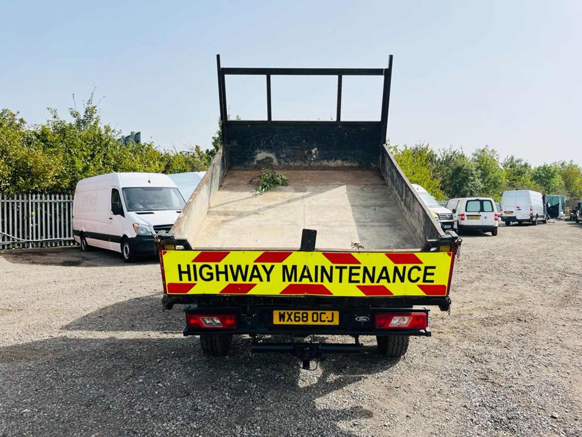 ** ON SALE **Ford Transit Chassis Cab 350 RWD 2.0 TDCI 130 2018 '68 Reg' - Tow Bar - Long Wheel Base - Image 12 of 35