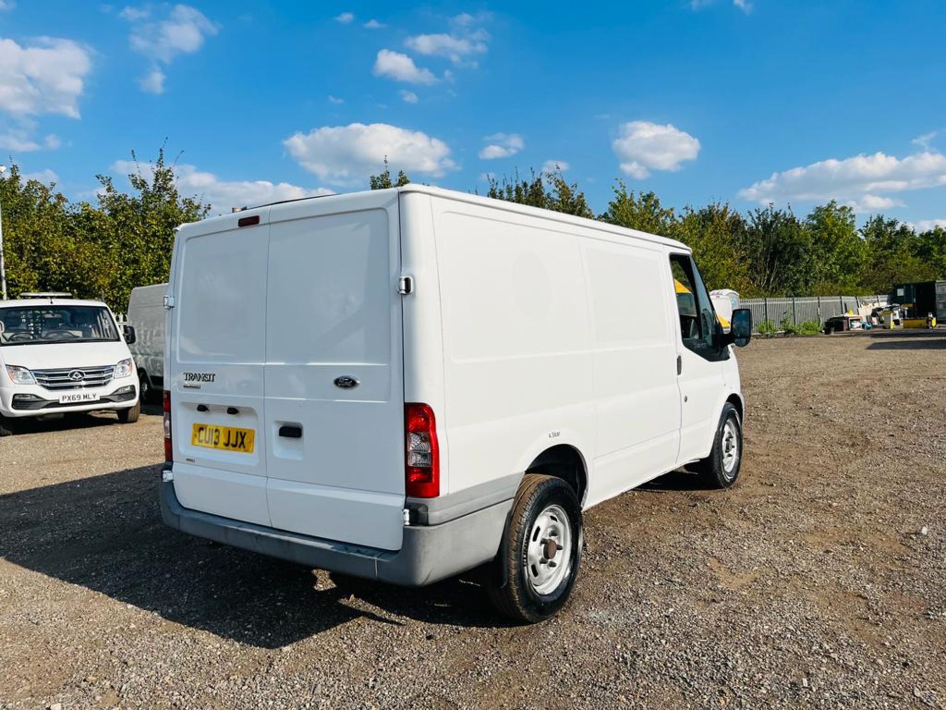 ** ON SALE ** Ford Transit 2.2 TDCI 125 T330 4WD 2013 '13 Reg' ** RARE ** Panel Van - Image 13 of 27