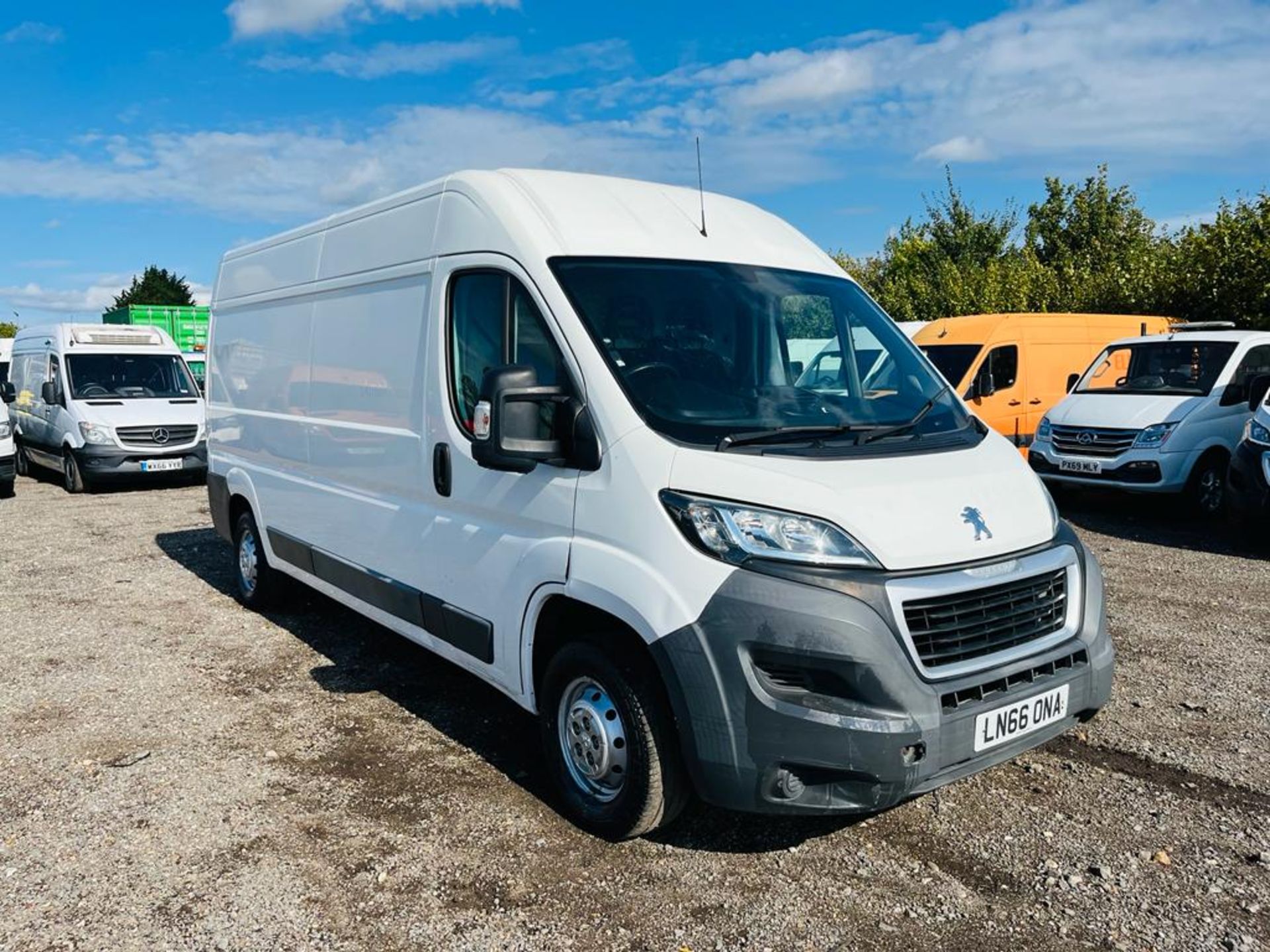 ** ON SALE ** Peugeot Boxer 335 2.0 BlueHDI 130 L3 H2 2016 '66 Reg' Panel van - Sat Nav - A/C -