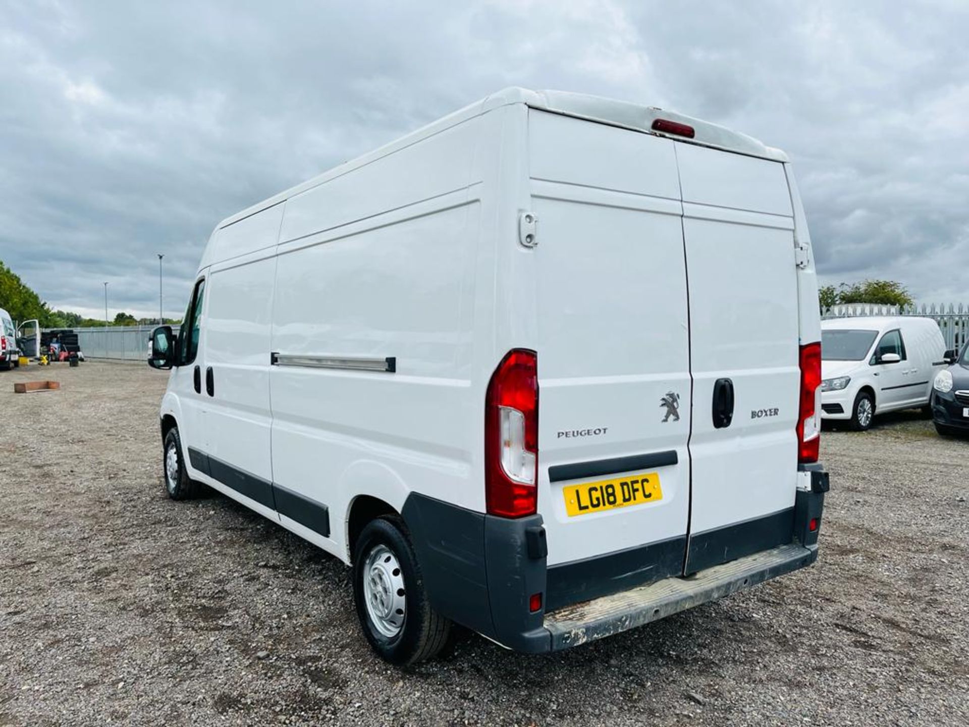 ** ON SALE ** Peugeot Boxer Professional 2.0 BlueHDI L3 H2 2018 '18 Reg' - Sat Nav - ULEZ Compliant - Image 8 of 25