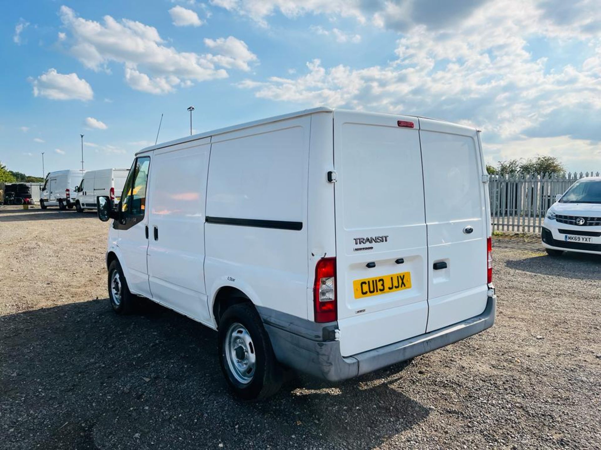 ** ON SALE ** Ford Transit 2.2 TDCI 125 T330 4WD 2013 '13 Reg' ** RARE ** Panel Van - Image 8 of 27