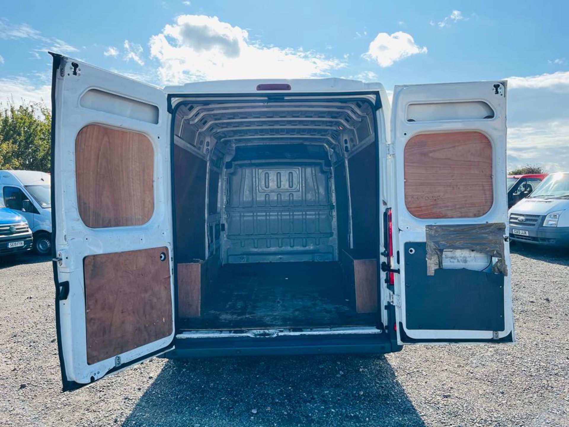 ** ON SALE ** Peugeot Boxer 335 2.0 BlueHDI 130 L3 H2 2016 '66 Reg' Panel van - Sat Nav - A/C - - Image 10 of 25