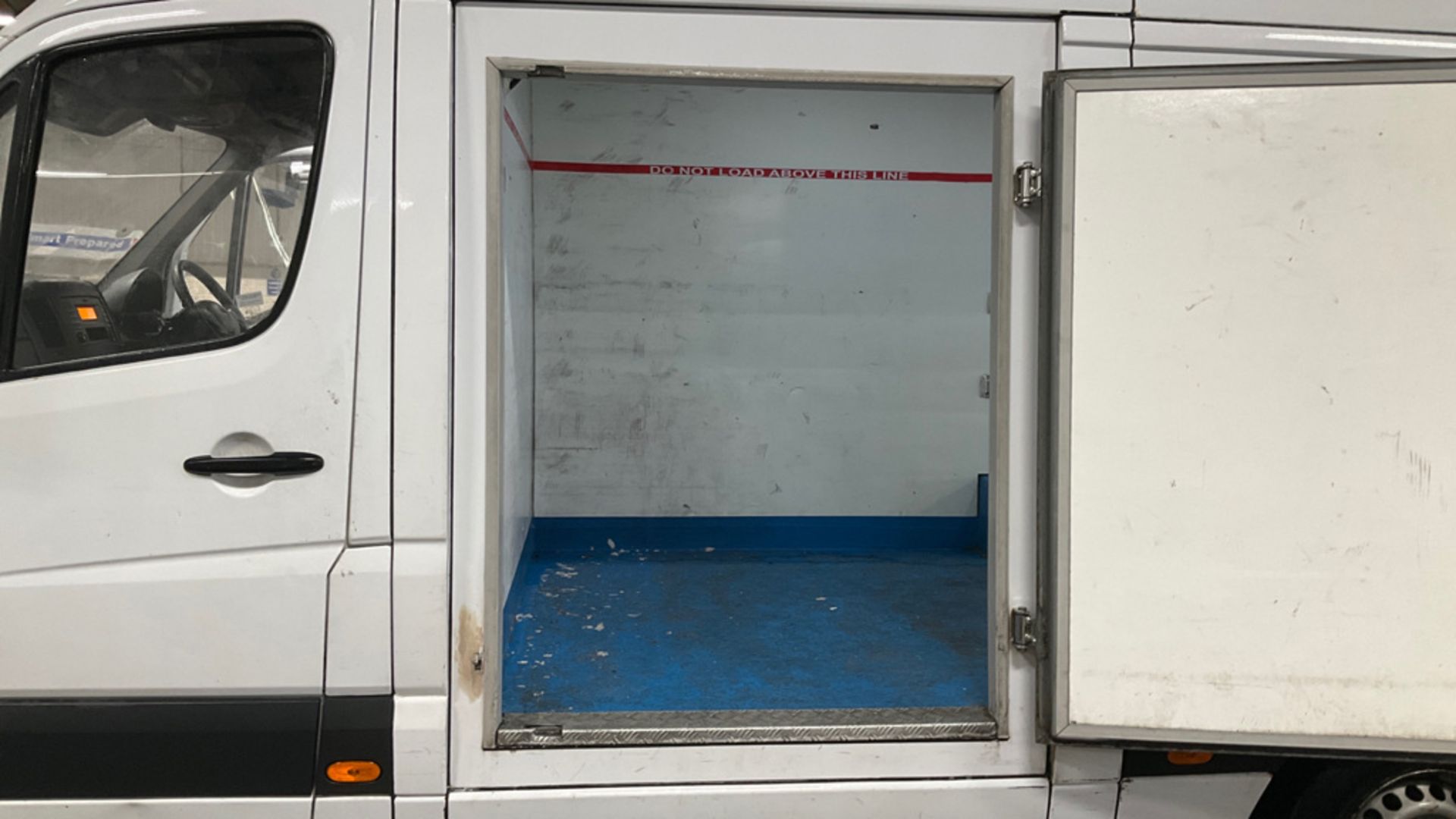 ** ON SALE ** Mercedes Benz Sprinter 2.1 313 CDI L2 H3 2016 '66 Reg' Fridge / Freezer unit - Image 6 of 9