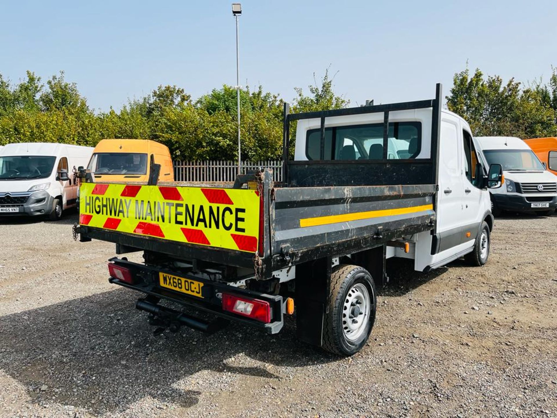 ** ON SALE **Ford Transit Chassis Cab 350 RWD 2.0 TDCI 130 2018 '68 Reg' - Tow Bar - Long Wheel Base - Image 13 of 35