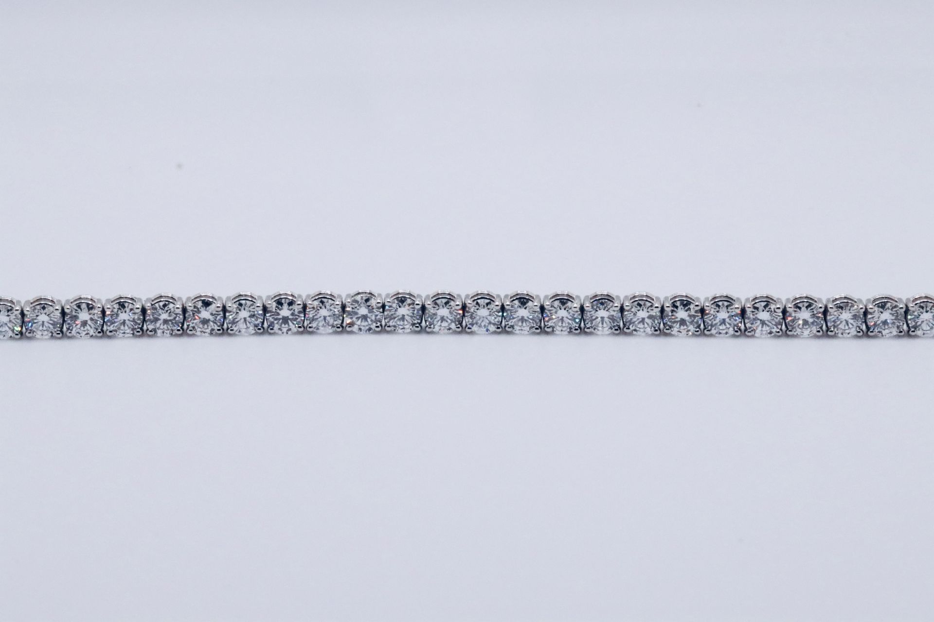 Round Brilliant Cut 14 Carat Diamond Tennis Bracelet D Colour VVS Clarity - 18Kt White Gold - IGI - Bild 17 aus 37
