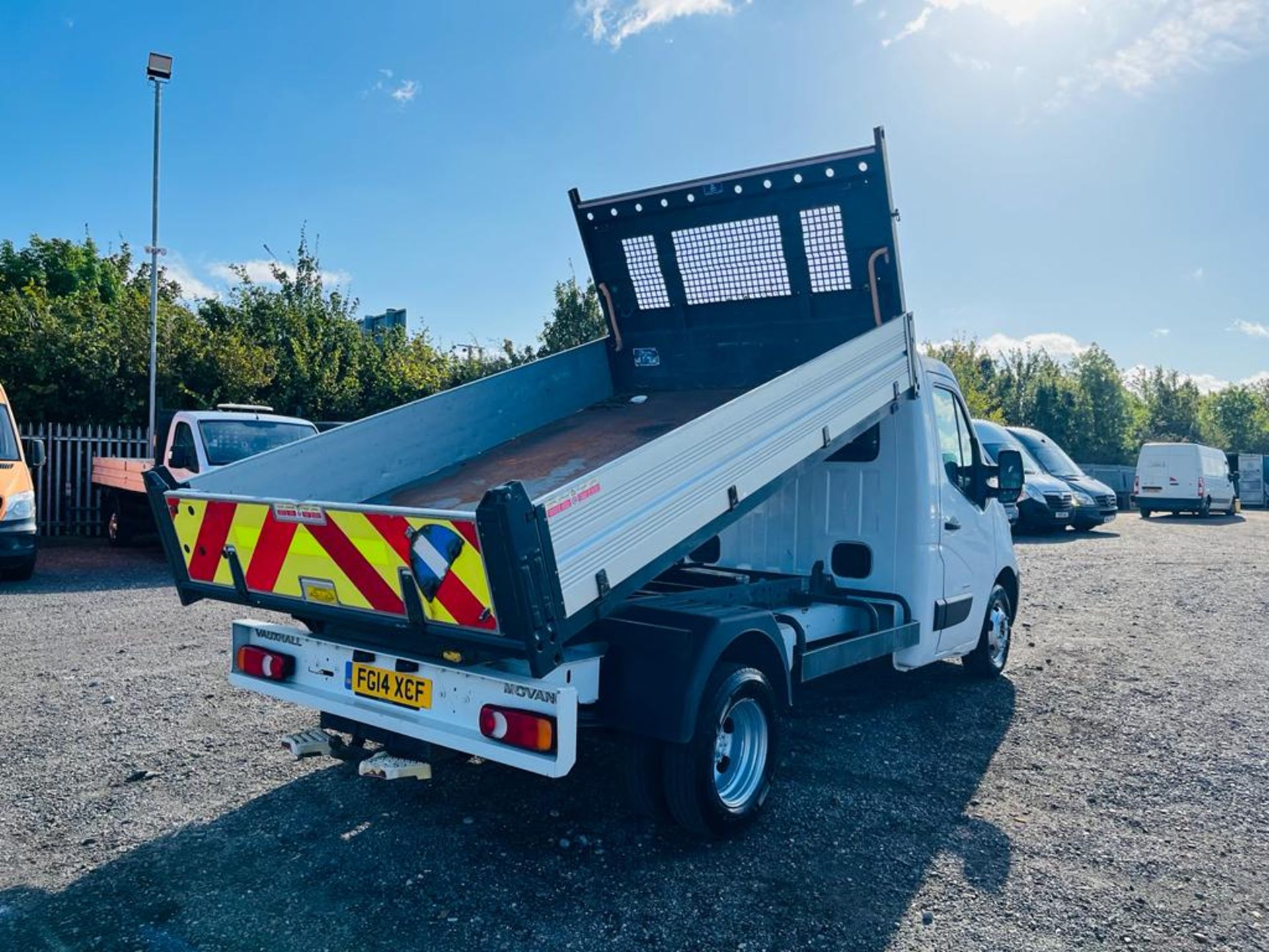 Vauxhall Movano R3500 2.3 CDTI 125 TRW RWD Tipper 2014 '14 Reg' Only 94,206 Miles - Image 13 of 30