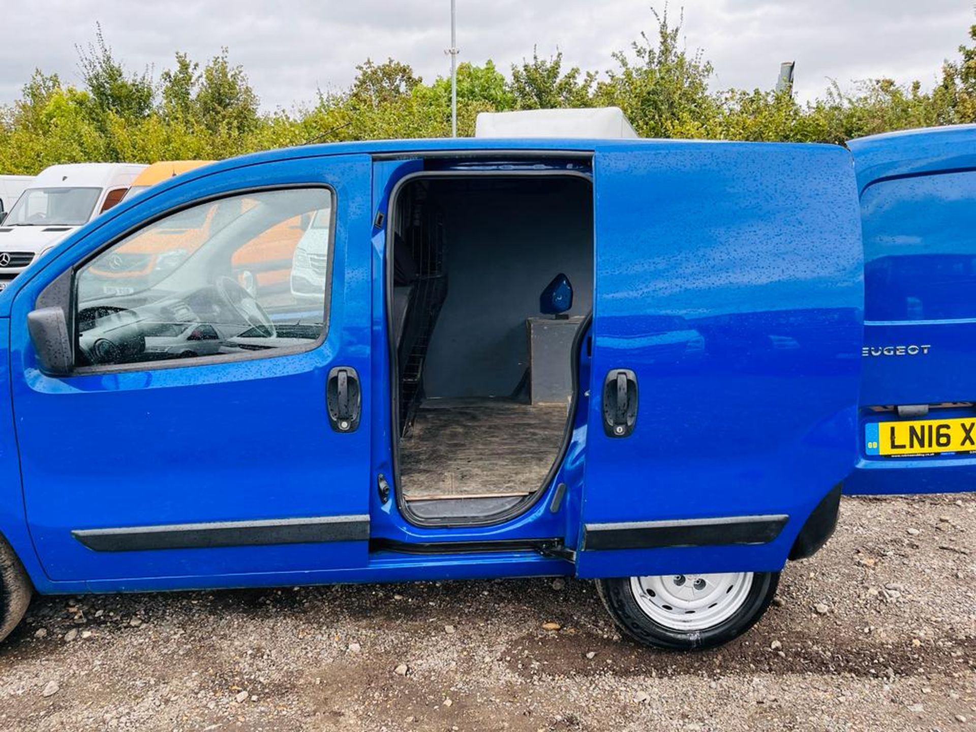 ** ON SALE ** Peugeot Bipper S 1.3 HDI 75 2016 '16 Reg' - Parking Sensors - Panel van - No Vat - Image 6 of 27