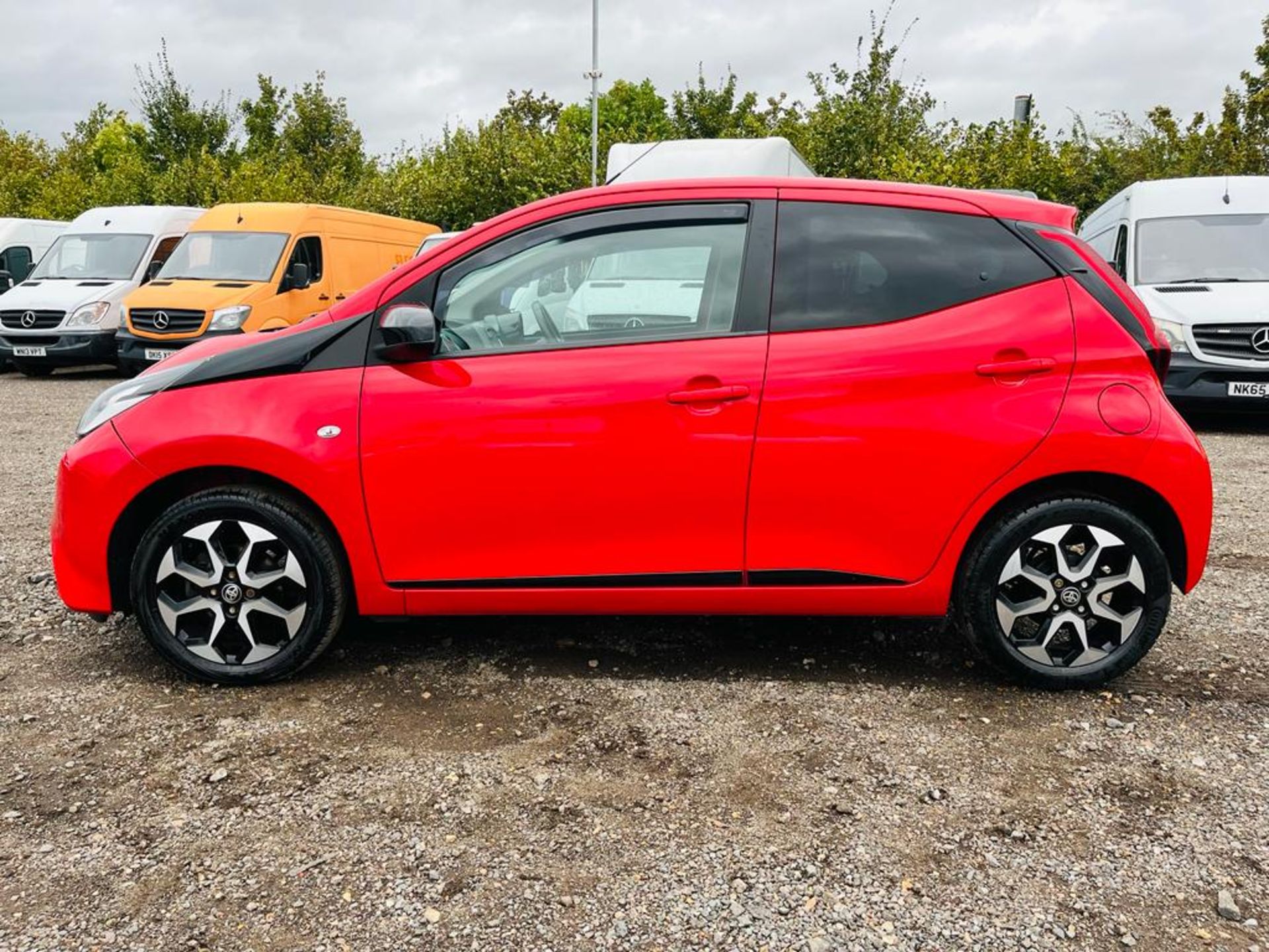 ** ON SALE ** Toyota Aygo X-Trend X-Shift 1.0 2019 "19 Reg" - Air Conditioning - Touch Screen - Image 4 of 26