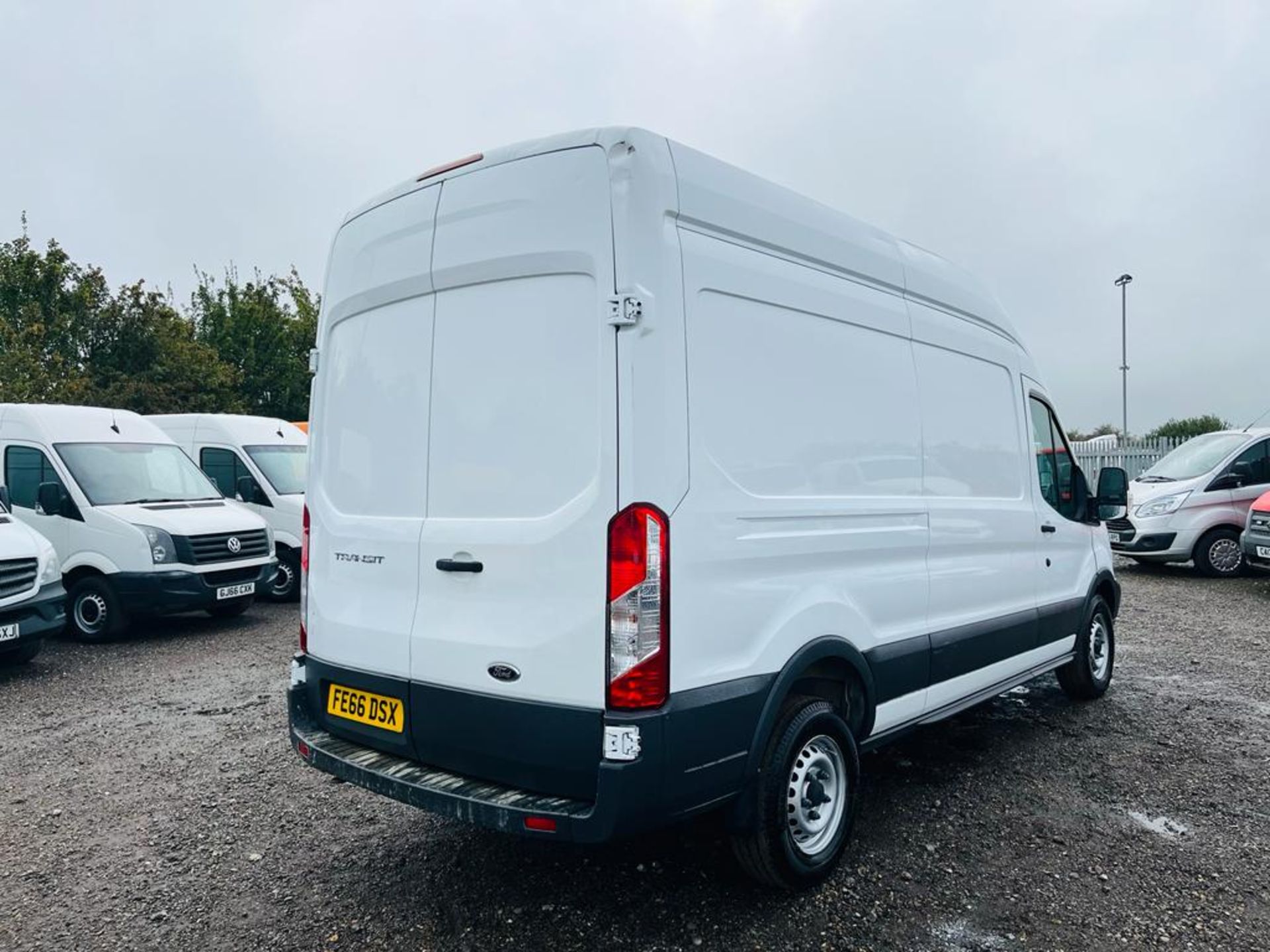 ** ON SALE ** Ford Transit 2.2 TDCI 125 RWD L3 H3 2016 '66 Reg' ULEZ Compliant - - Image 13 of 27