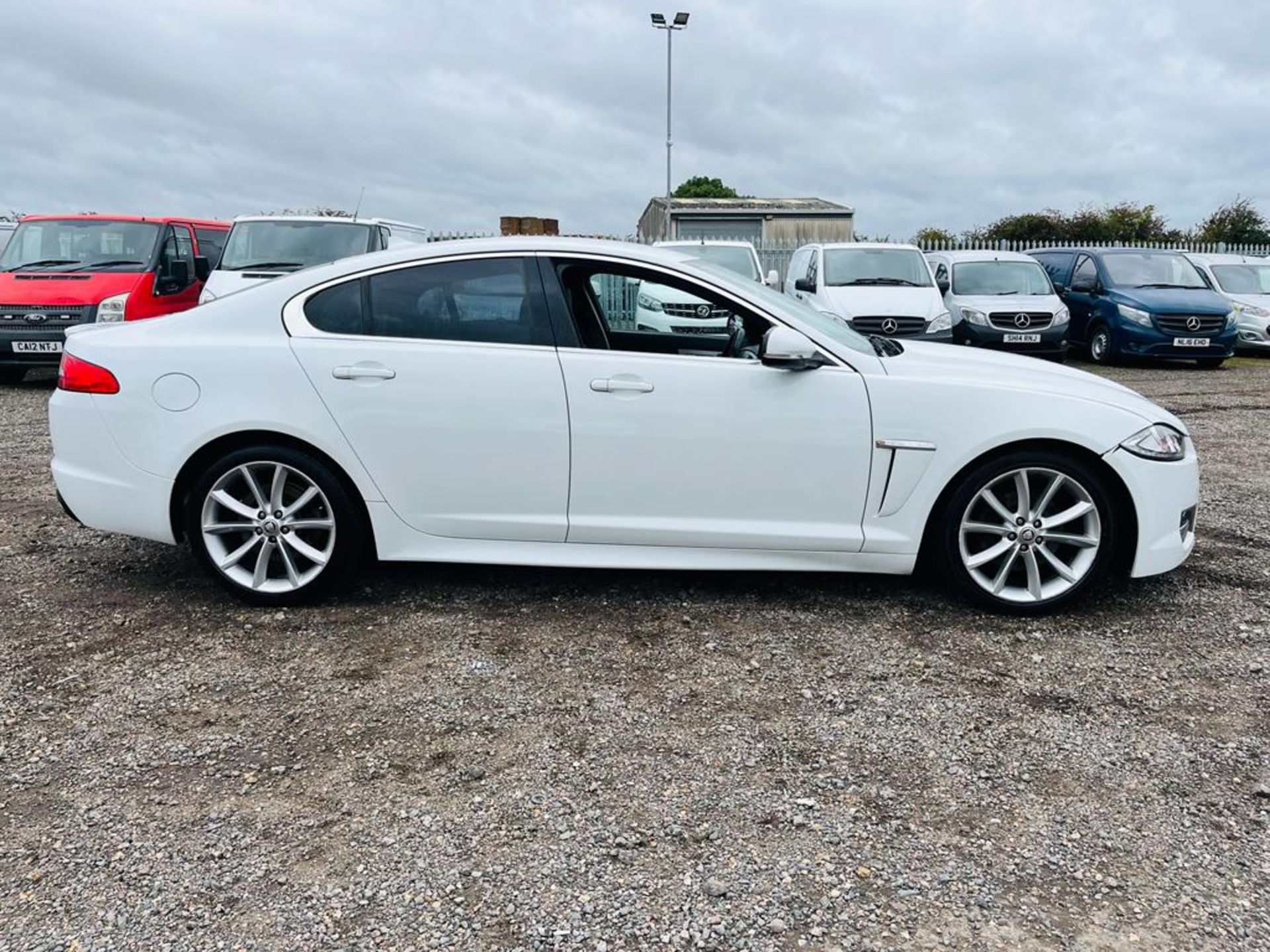 ** ON SALE ** Jaguar XF Sport D 200 2.2 2013 "63 Reg" - Air Conditioning - Touch Screen System - Image 10 of 30