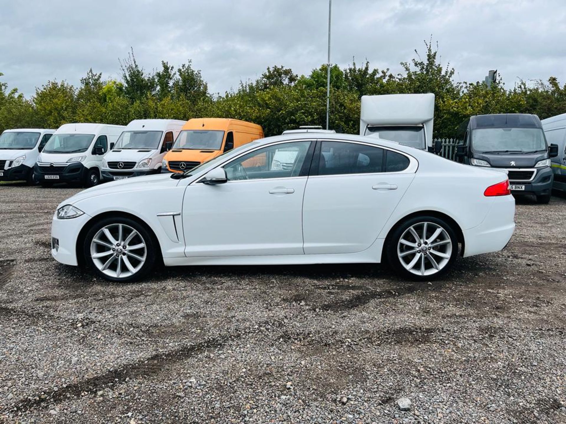 ** ON SALE ** Jaguar XF Sport D 200 2.2 2013 "63 Reg" - Air Conditioning - Touch Screen System - Image 4 of 30