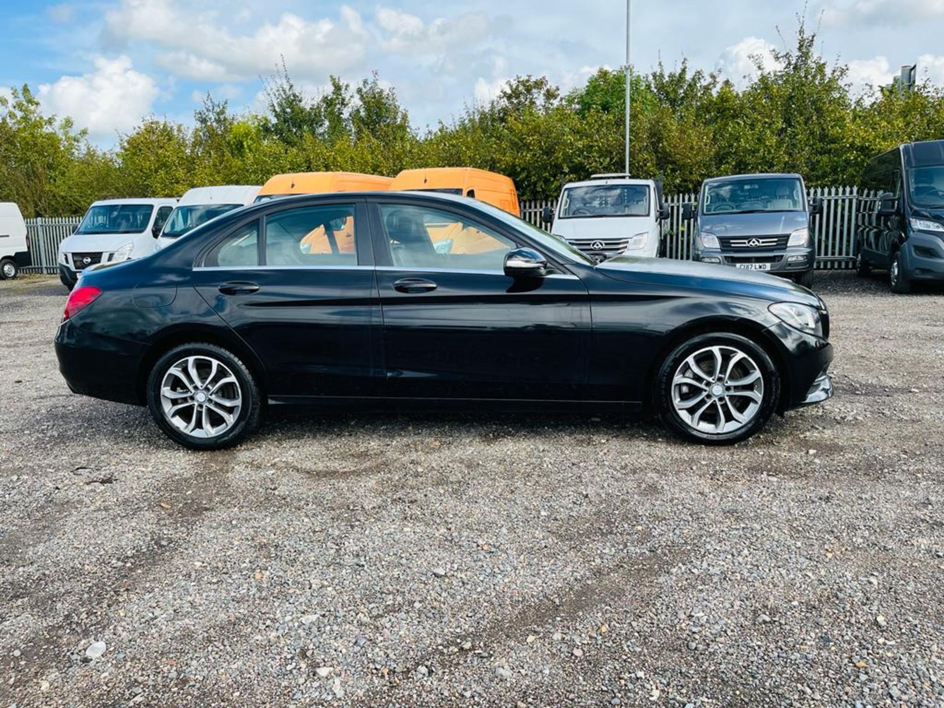 ** ON SALE ** Mercedes - Benz C220 SE Saloon 2.1 2015 "15 Reg" - Automatic - A/C - Only 72548 Miles - Image 10 of 29
