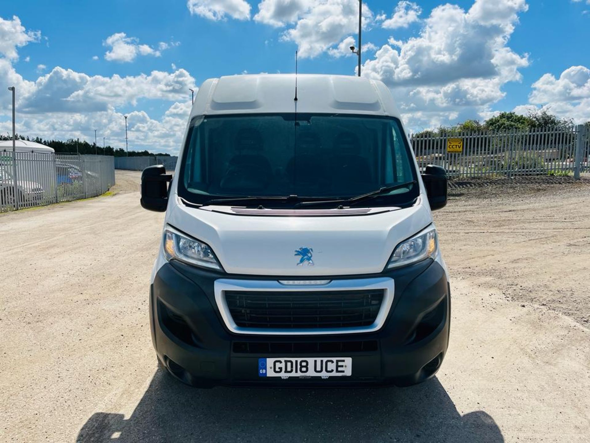 Peugeot Boxer 2.0 BlueHDI L3 H2 Professional 2018 '18 Reg' Sat Nav - A/C - Image 2 of 24