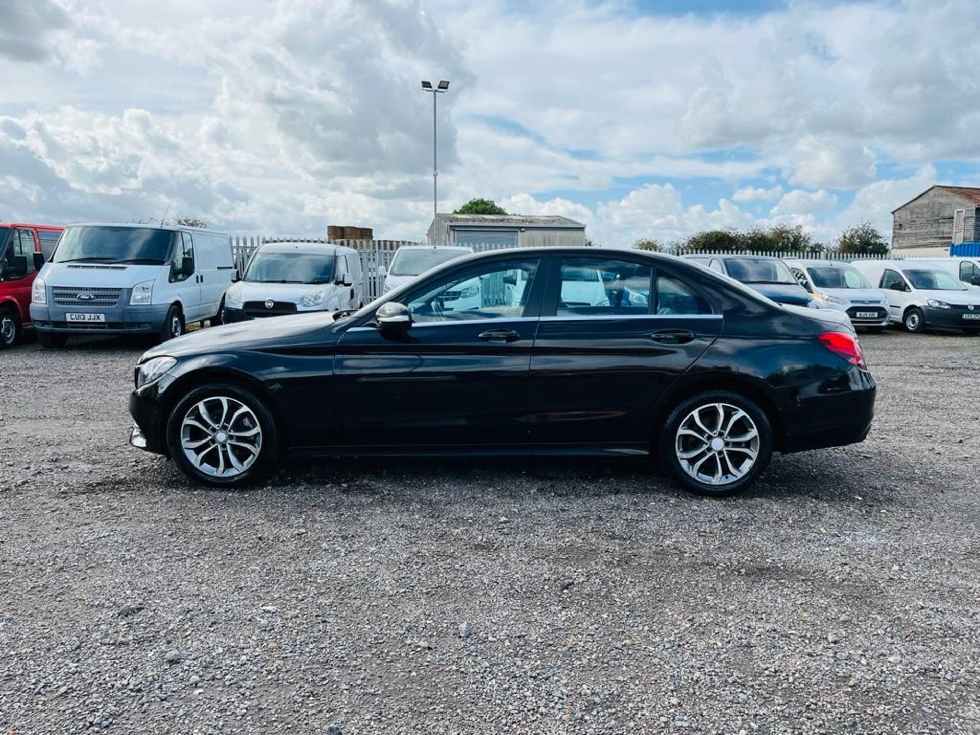 ** ON SALE ** Mercedes - Benz C220 SE Saloon 2.1 2015 "15 Reg" - Automatic - A/C - Only 72548 Miles - Image 4 of 29