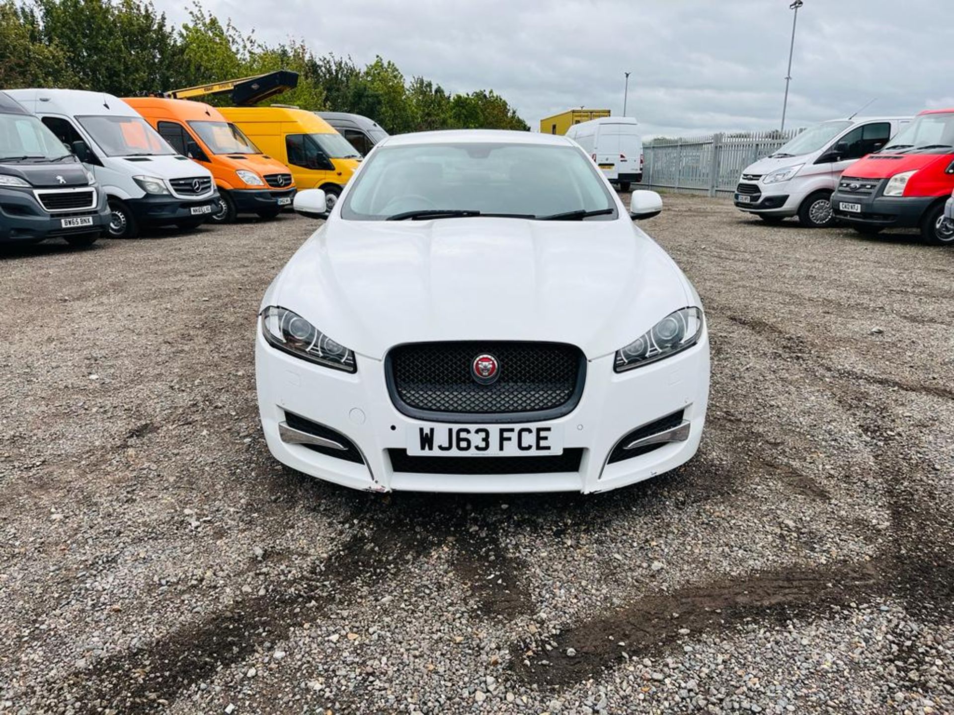 ** ON SALE ** Jaguar XF Sport D 200 2.2 2013 "63 Reg" - Air Conditioning - Touch Screen System - Image 2 of 30