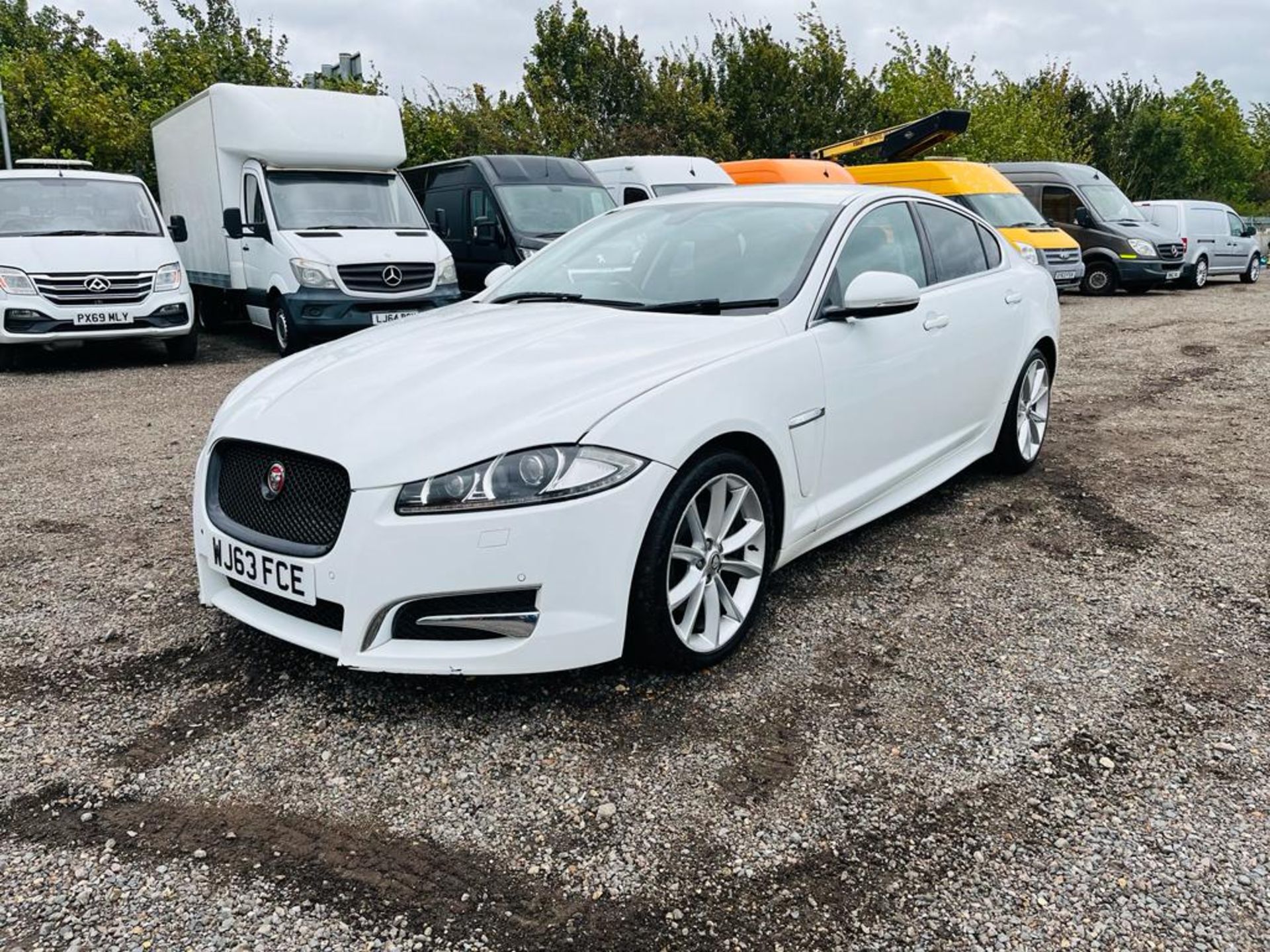 ** ON SALE ** Jaguar XF Sport D 200 2.2 2013 "63 Reg" - Air Conditioning - Touch Screen System - Image 3 of 30