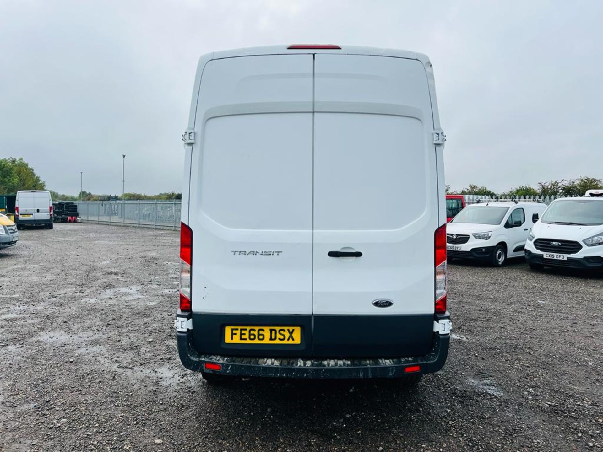 ** ON SALE ** Ford Transit 2.2 TDCI 125 RWD L3 H3 2016 '66 Reg' ULEZ Compliant - - Image 9 of 27