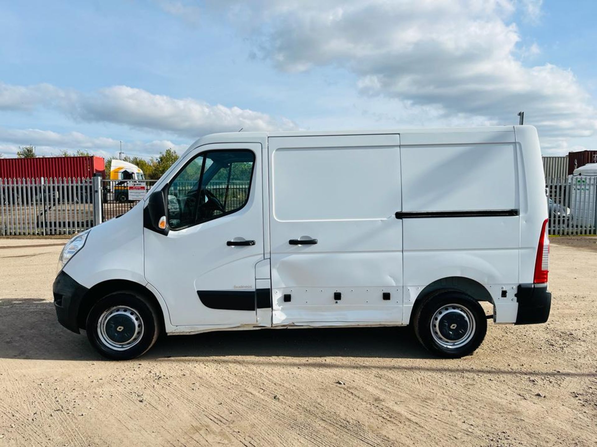 ** ON SALE ** Renault Master 3.3T FWD 2.3 SL DCI 110 Business PanelVan 2016 '16 Reg' - - Image 4 of 27