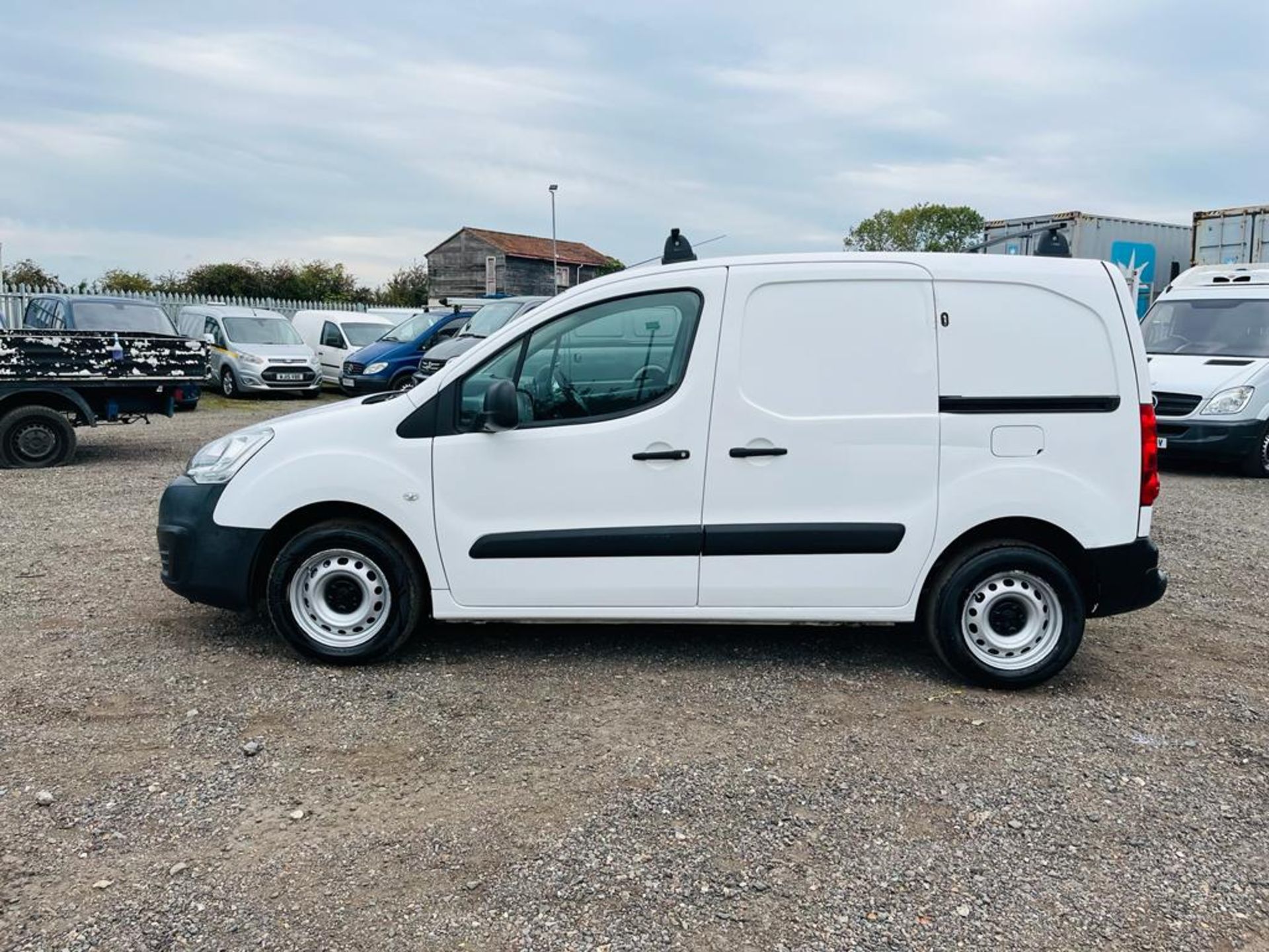 ** ON SALE ** Peugeot Partner L1 1.6 HDI 92 850 S Van 2016 '65 Reg' - Power Mirrors - Image 5 of 27