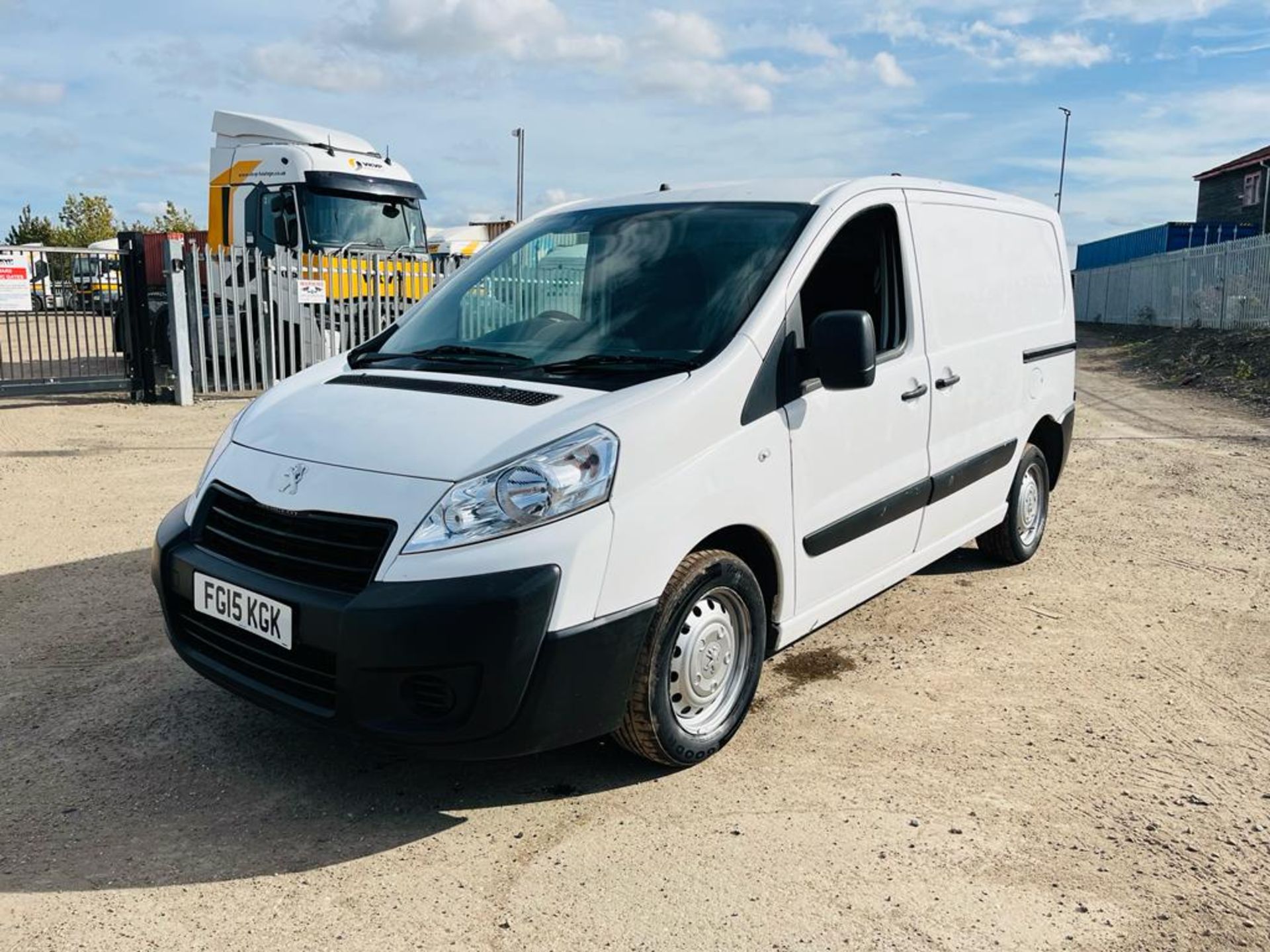 ** ON SALE ** Peugeot Expert 1000KG 2.0 HDI 130 L1 H1 Professional 2015 '15 Reg' - A/C - Panel Van - Image 19 of 30