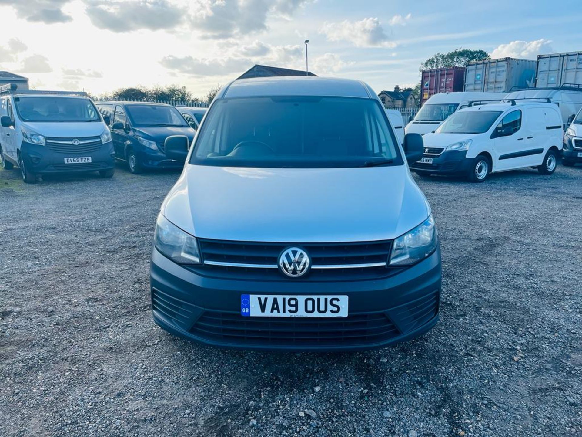 ** ON SALE ** Volkswagen Caddy Maxi C20 2.0 TDI 102 BMT Startline Automatic 2019 '19 Reg' - A/C - Image 2 of 30