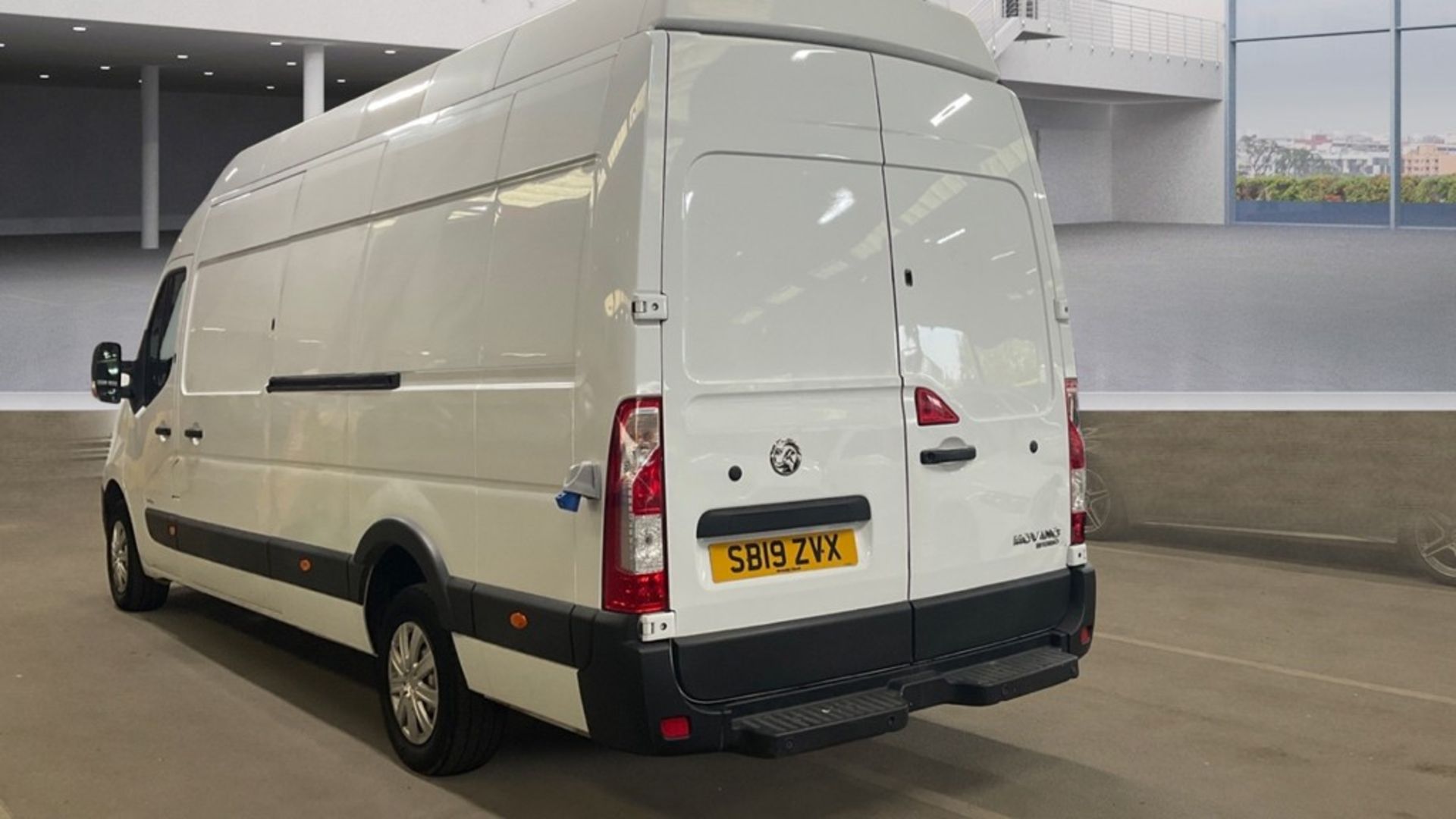 ** ON SALE ** Vauxhall Movano 3500 RWDS 2.3 CDTI 145 L4 H3 2019 '19 Reg' - Only 56,125 miles - A/C - Image 3 of 8