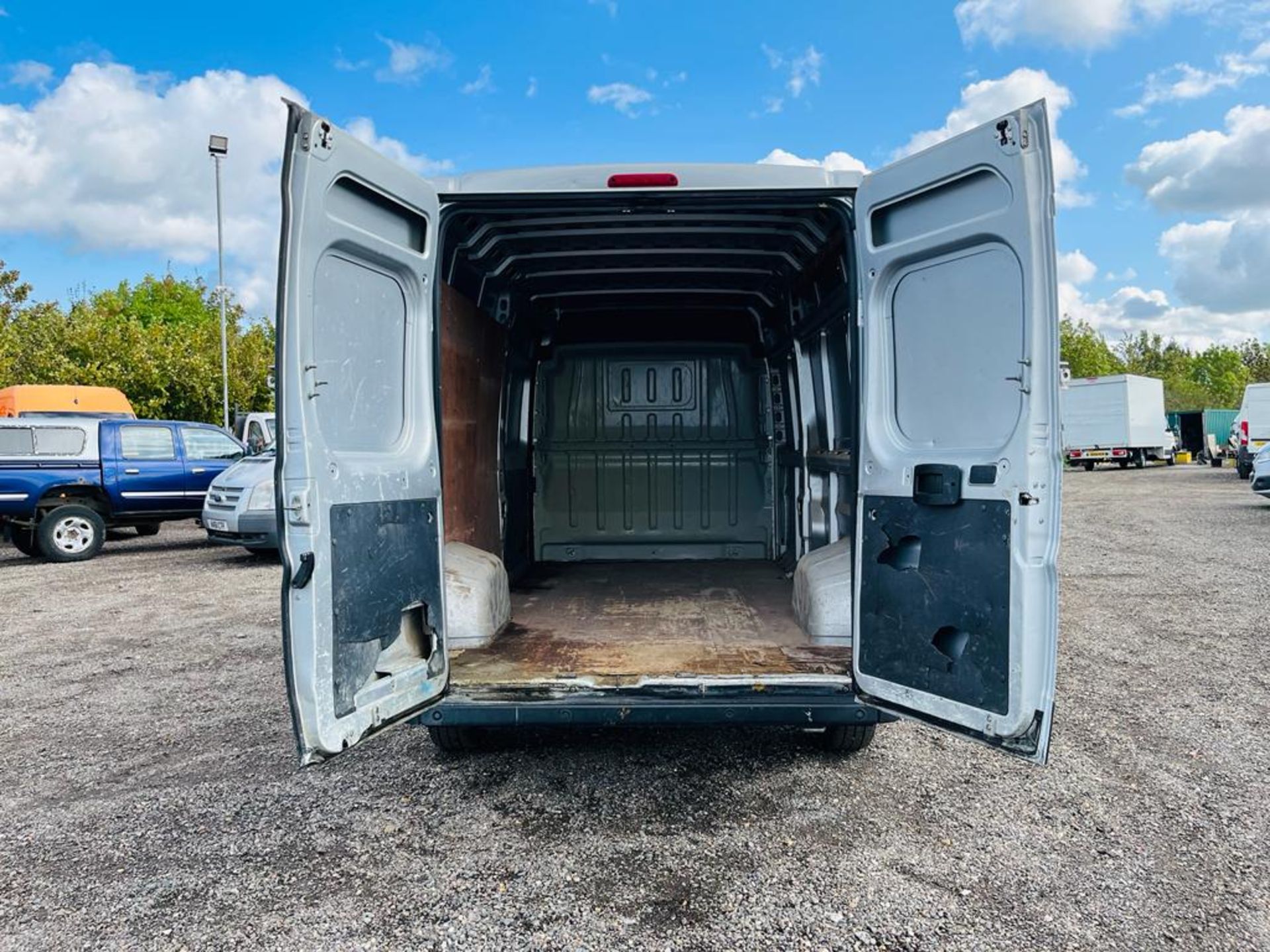 ** ON SALE ** Peugeot Boxer 2.0 BlueHDI 130 L3 H2 Professional 2018 '18 Reg' - Sat Nav - A/C - Image 10 of 27