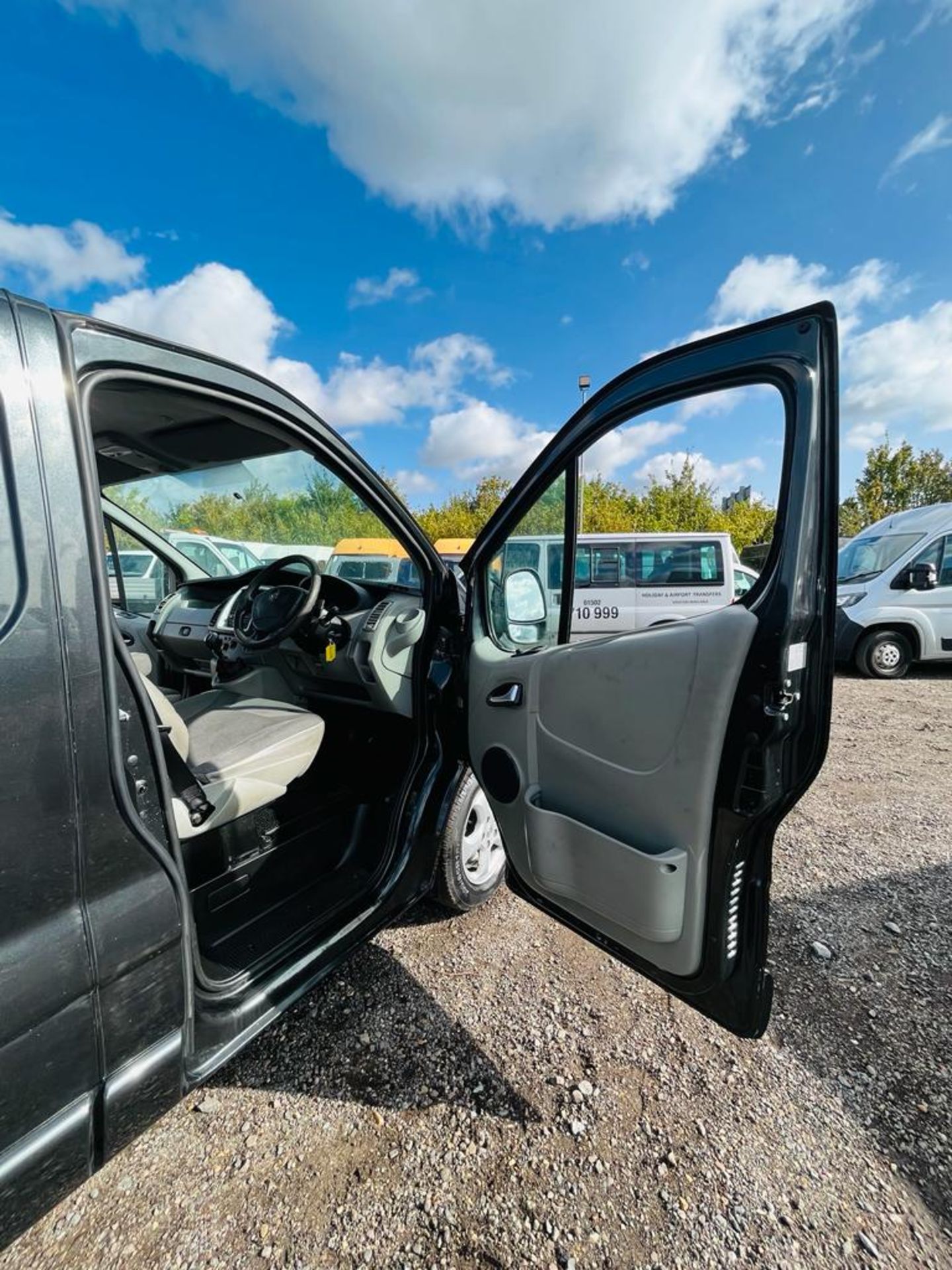 ** ON SALE ** Vauxhall Vivaro 2.9T 2.0 CDTI 115 LWB Sportive PanelVan 2014 '14 Reg' - A/C - No Vat - Image 15 of 27