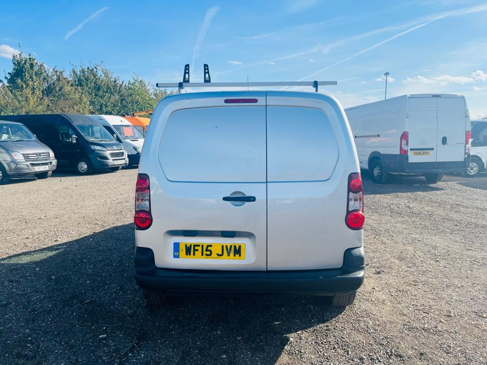 ** ON SALE ** Peugeot Partner L1 1.6 HDI 92 850 Professional Van 2015 '15 Reg' - A/C - Roof Rack - Image 9 of 27