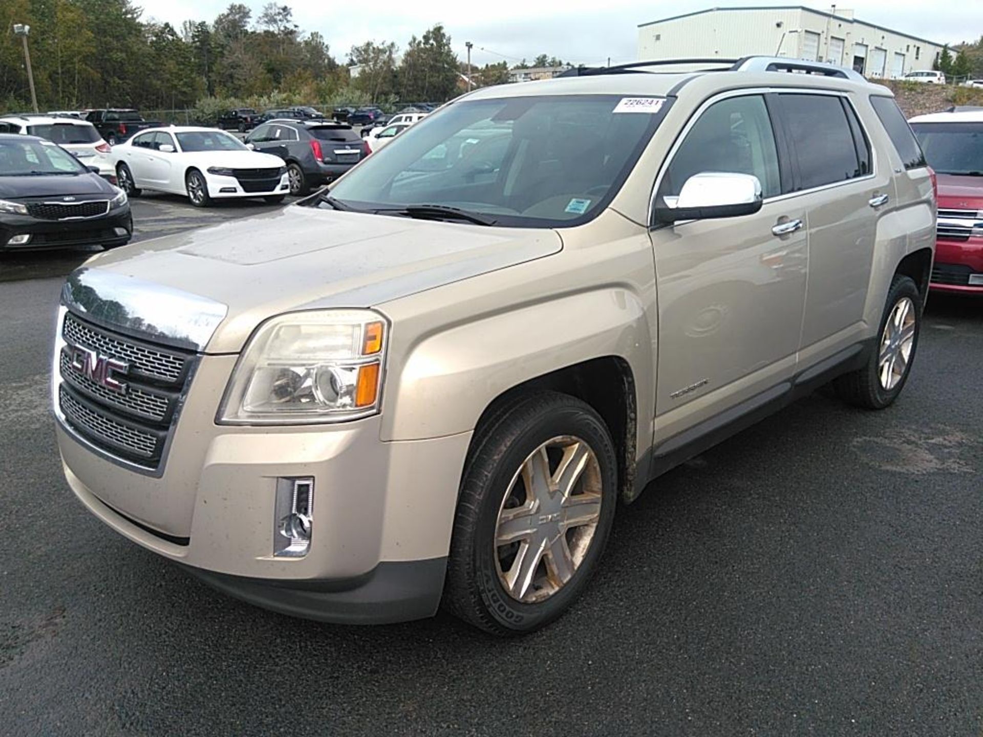 ** ON SALE ** GMC Terrain 3.0L V6 SLT-2 AWD '' 2011 Year '' A/C - Fresh Import - ULEZ Compliant - Image 2 of 9