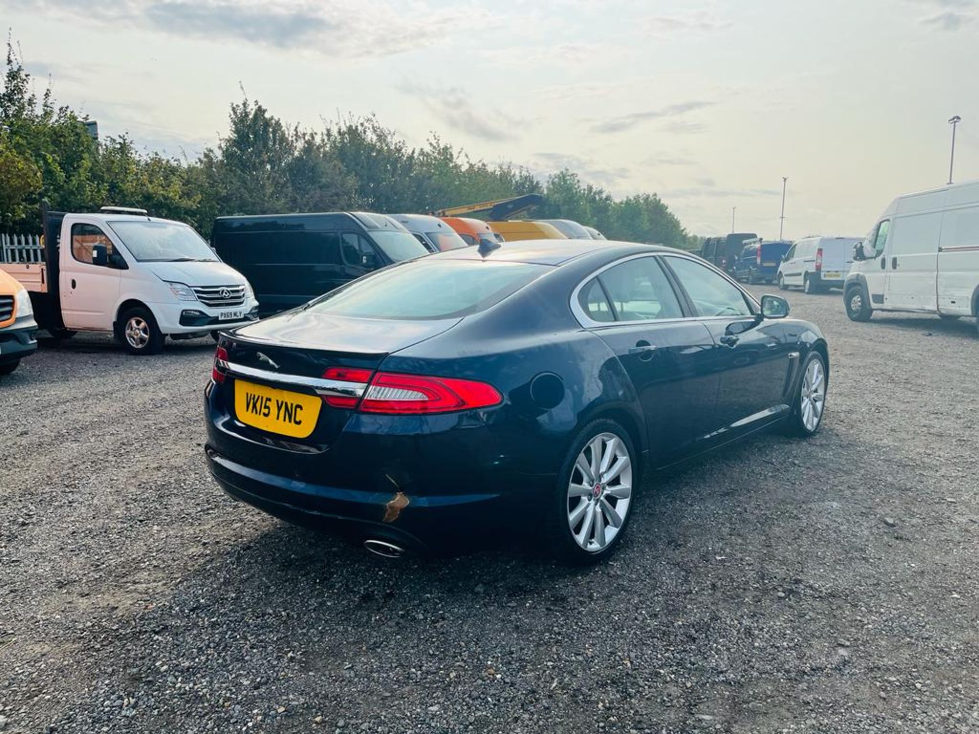 ** ON SALE ** Jaguar XF 2.2 D 200 Portfolio Saloon 2015 '15 Reg' - A/C - Sat Nav - Parking Sensors - Image 7 of 30