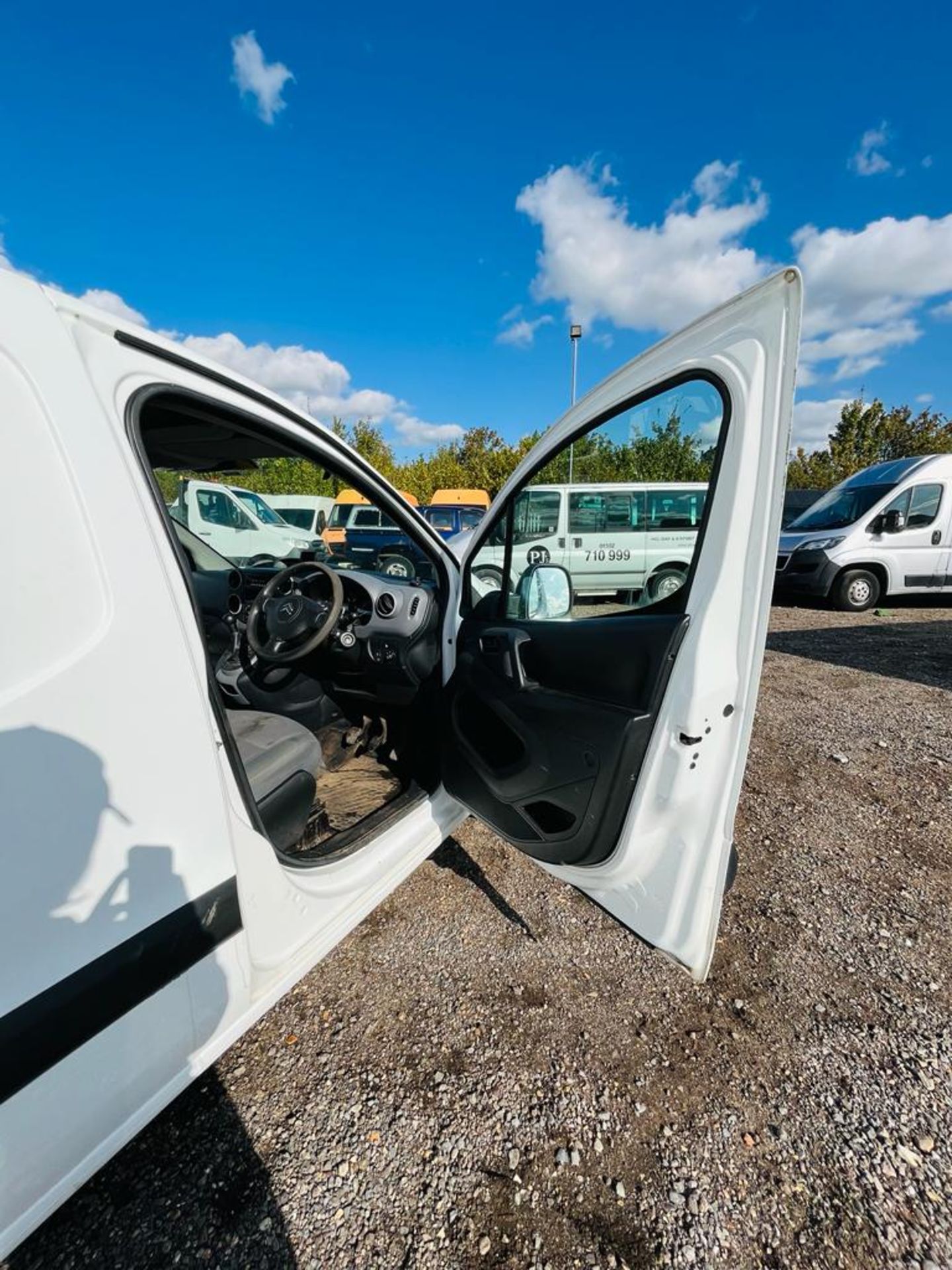 ** ON SALE ** Citroen Berlingo L1 1.6 HDI 75 Van 2014 '64 Reg' - A/C - Parking Sensors - No Vat - Image 24 of 26