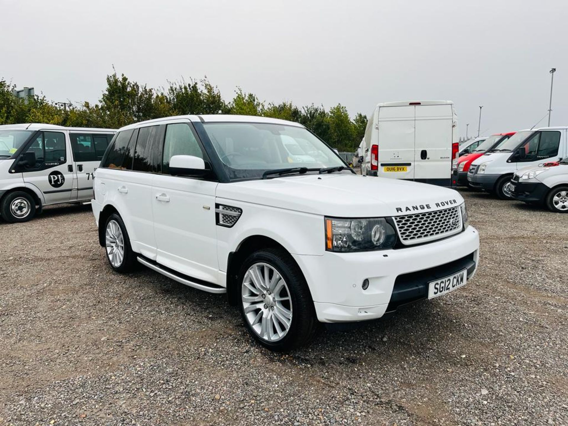 ** ON SALE **Land Rover R/R Sport 3.0 SDV6 HSE 2012 '12 Reg' - Sat Nav - A/C - Parking Sensors