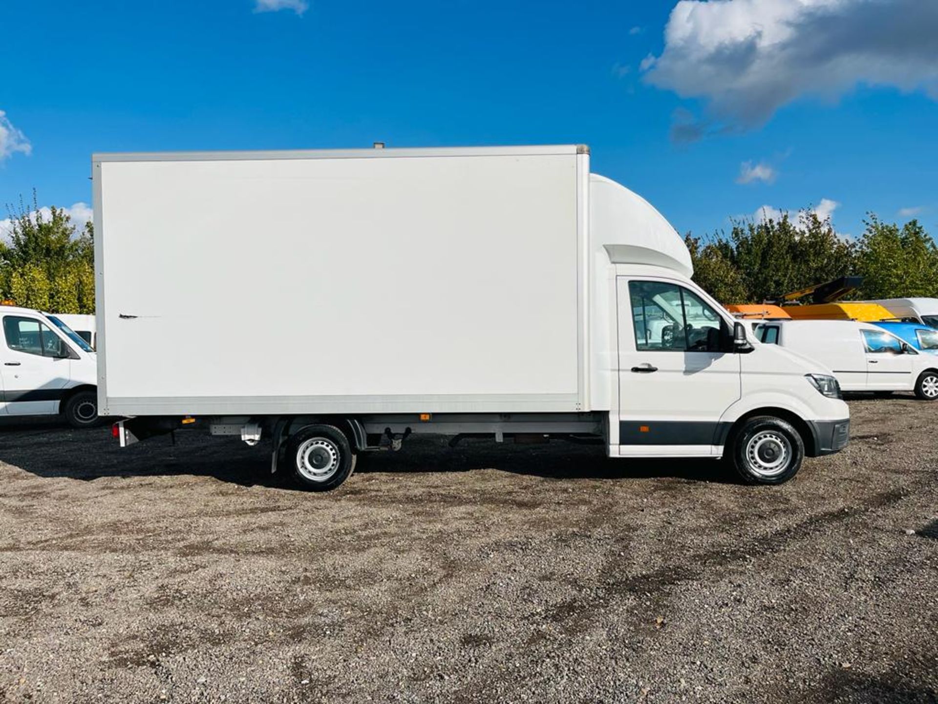 ** ON SALE ** Volkswagen Crafter 35 FWD 2.0 TDI 140 LWB Luton Box 2018(68 Reg)- ULEZ Compliant - Image 4 of 24