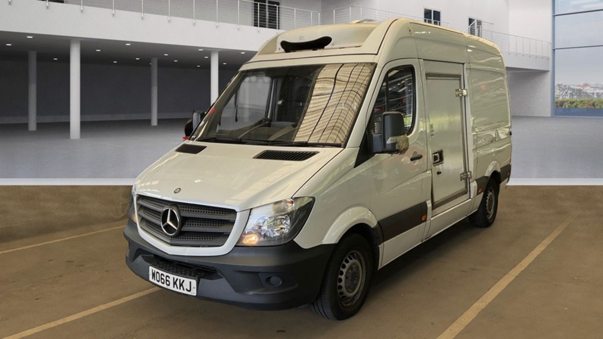 ** ON SALE ** Mercedes-Benz Sprinter 314 2.1 CDI 3.5t MWB Refrigerated 2017(66 Reg) - Image 2 of 8