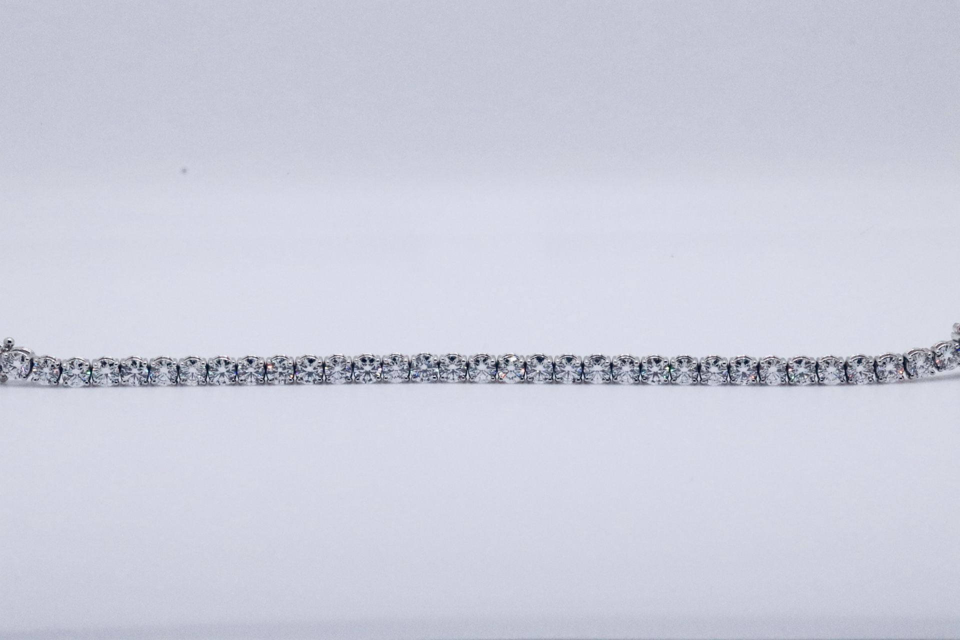 Round Brilliant Cut 14 Carat Diamond Tennis Bracelet D Colour VVS Clarity - 18Kt White Gold - IGI - Bild 14 aus 36