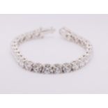 Round Brilliant Cut 22 Carat Diamond Tennis Bracelet D-E Colour VVS Clarity - 18Kt White Gold - IGI