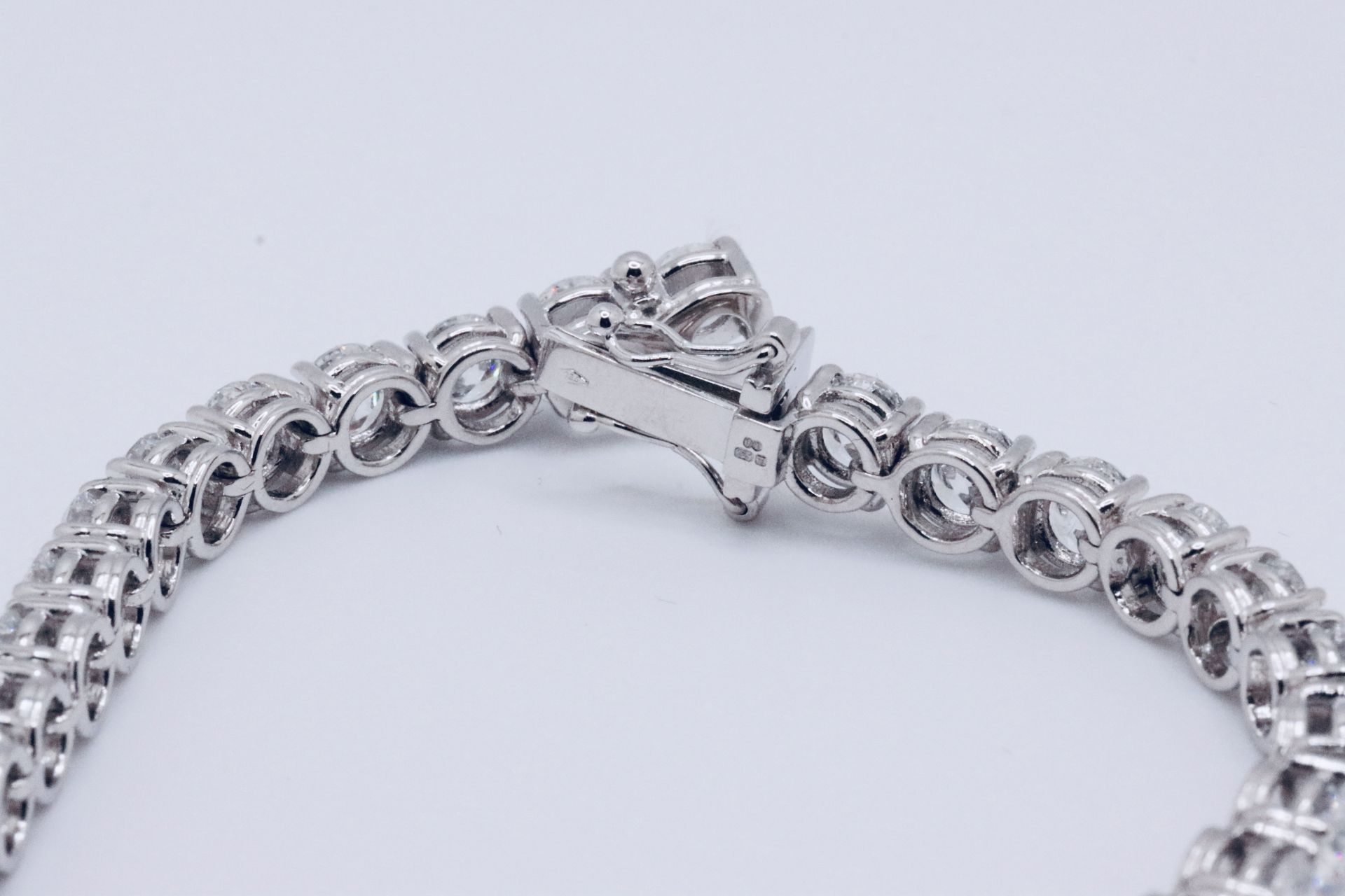 Round Brilliant Cut 14 Carat Diamond Tennis Bracelet D Colour VVS Clarity - 18Kt White Gold - IGI - Bild 6 aus 36