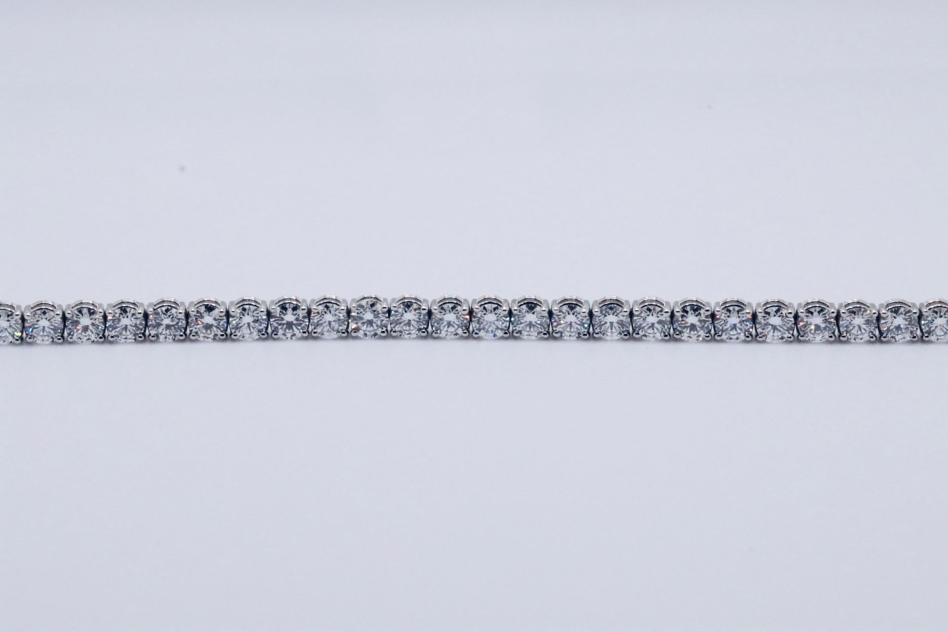 Round Brilliant Cut 14 Carat Diamond Tennis Bracelet D Colour VVS Clarity - 18Kt White Gold - IGI - Bild 16 aus 36