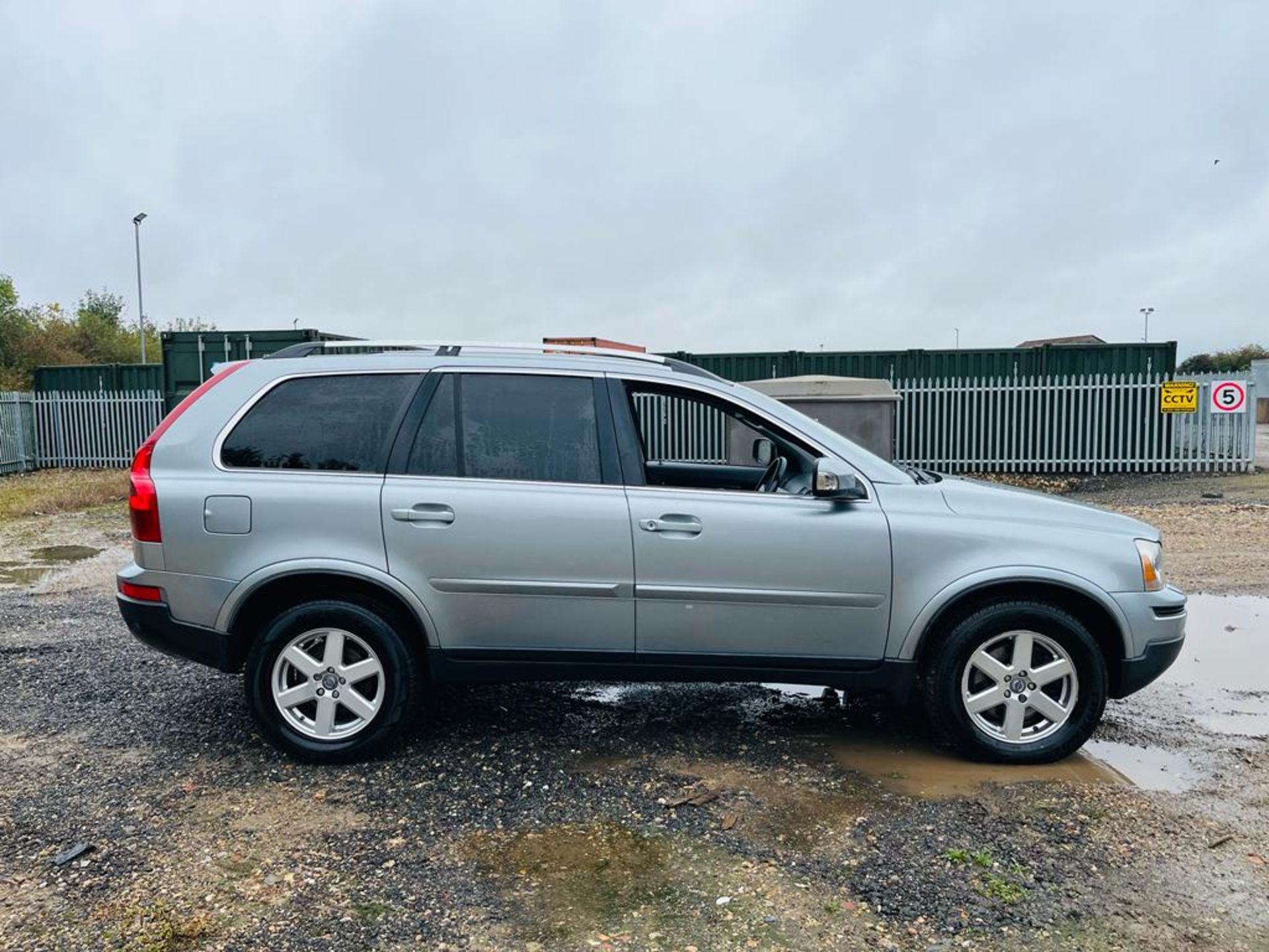 Volvo XC90 2.4 D5 185 Active G/T Estate 2010 '59 Reg' - A/C - Auto/Manual Mode - Image 3 of 30