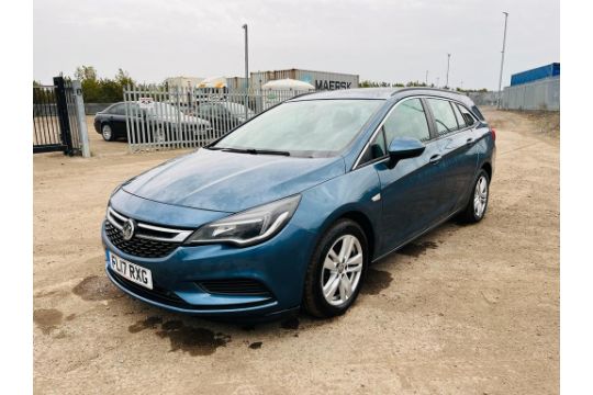 ** ON SALE ** Vauxhall Astra Tourer 1.6 CDTI 16V 110 Tech Line 2017 '17 Reg' - No Vat - A/C - S/S - Image 14 of 33