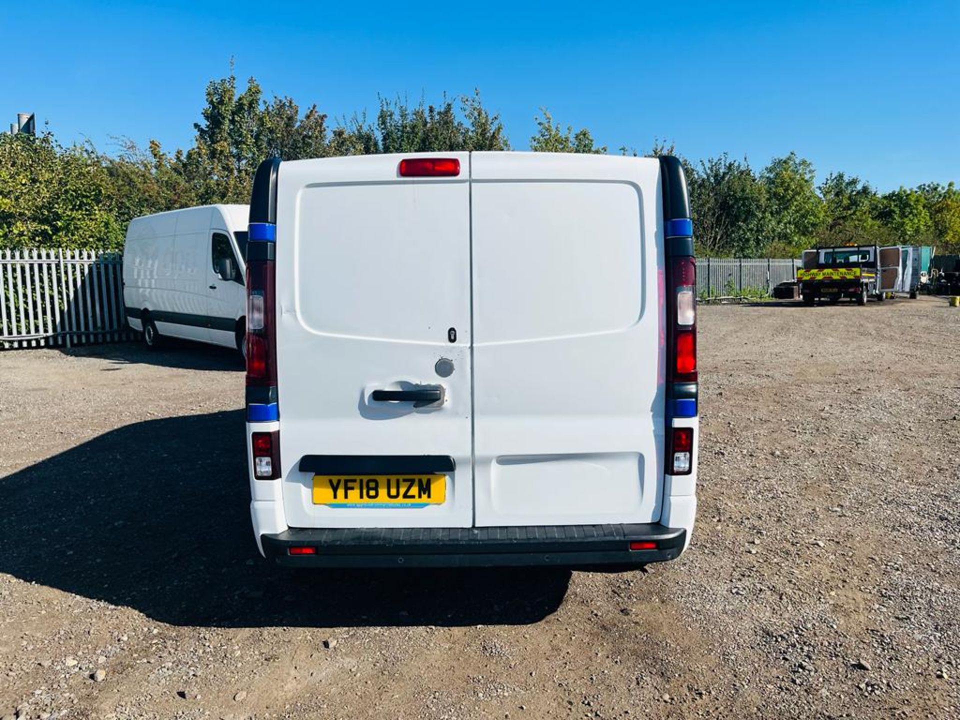 ** ON SALE ** Vauxhall Vivaro Sportive 1.6 CDTI 120 L1 H1 2018 '18 Reg' A/C - Panel van - Image 9 of 27