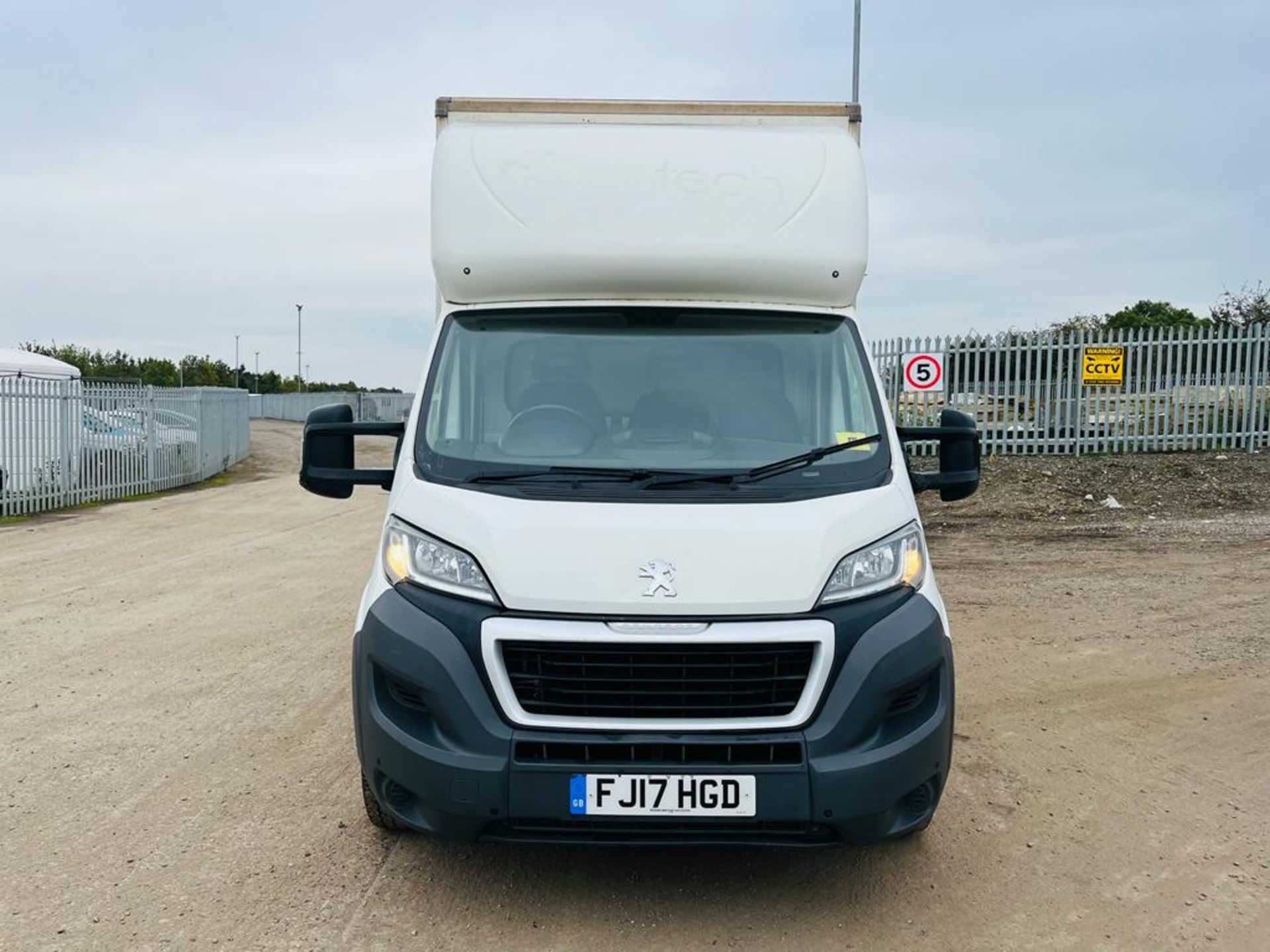 ** ON SALE ** Peugeot Boxer 335 2.0 BLUEHDI 130 L3 PLUS Luton 2017 '17 Reg' - SatNav ULEZ Compliant - Image 2 of 24